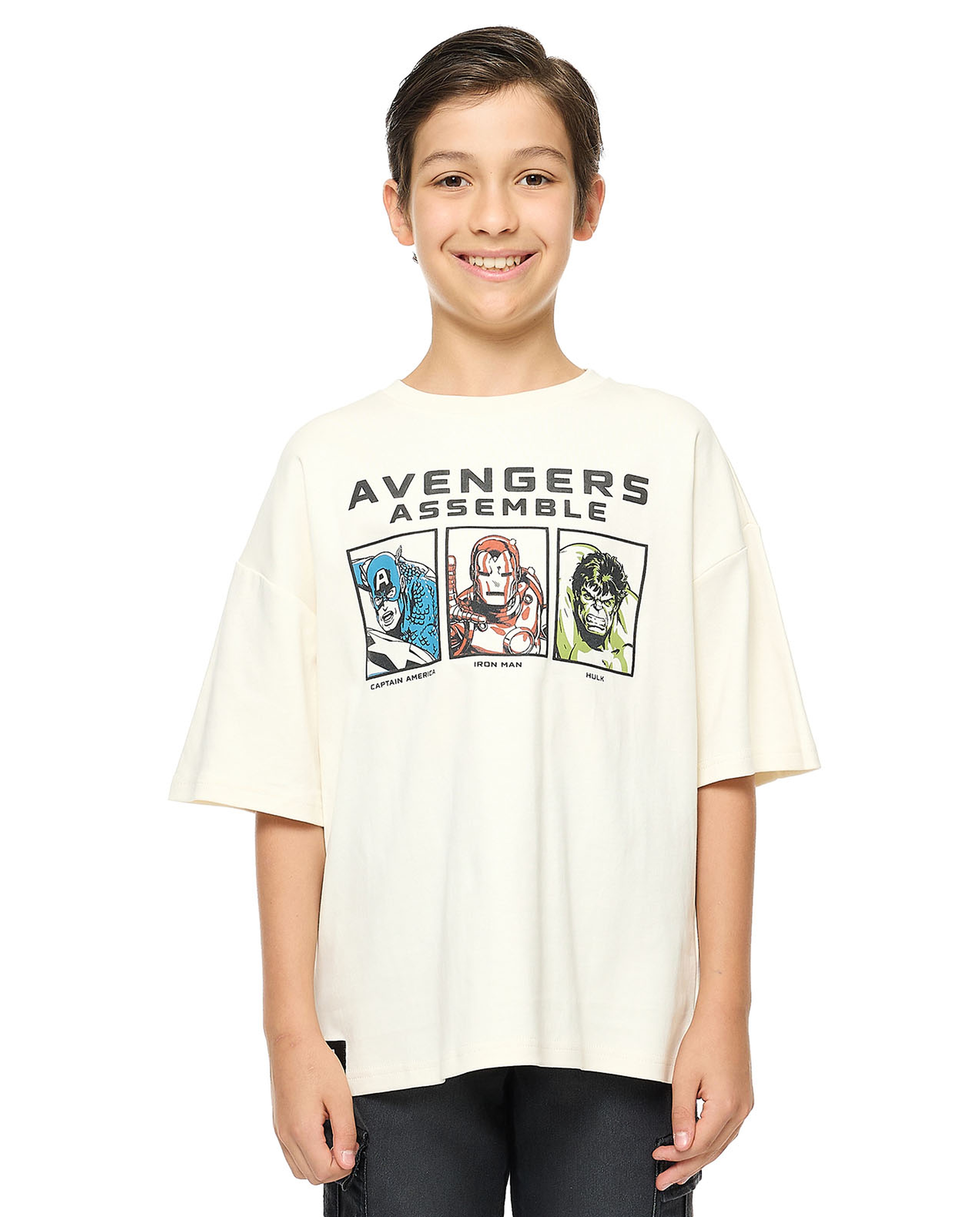 Avengers Printed T-Shirt with Crew Neck and Short Sleeves