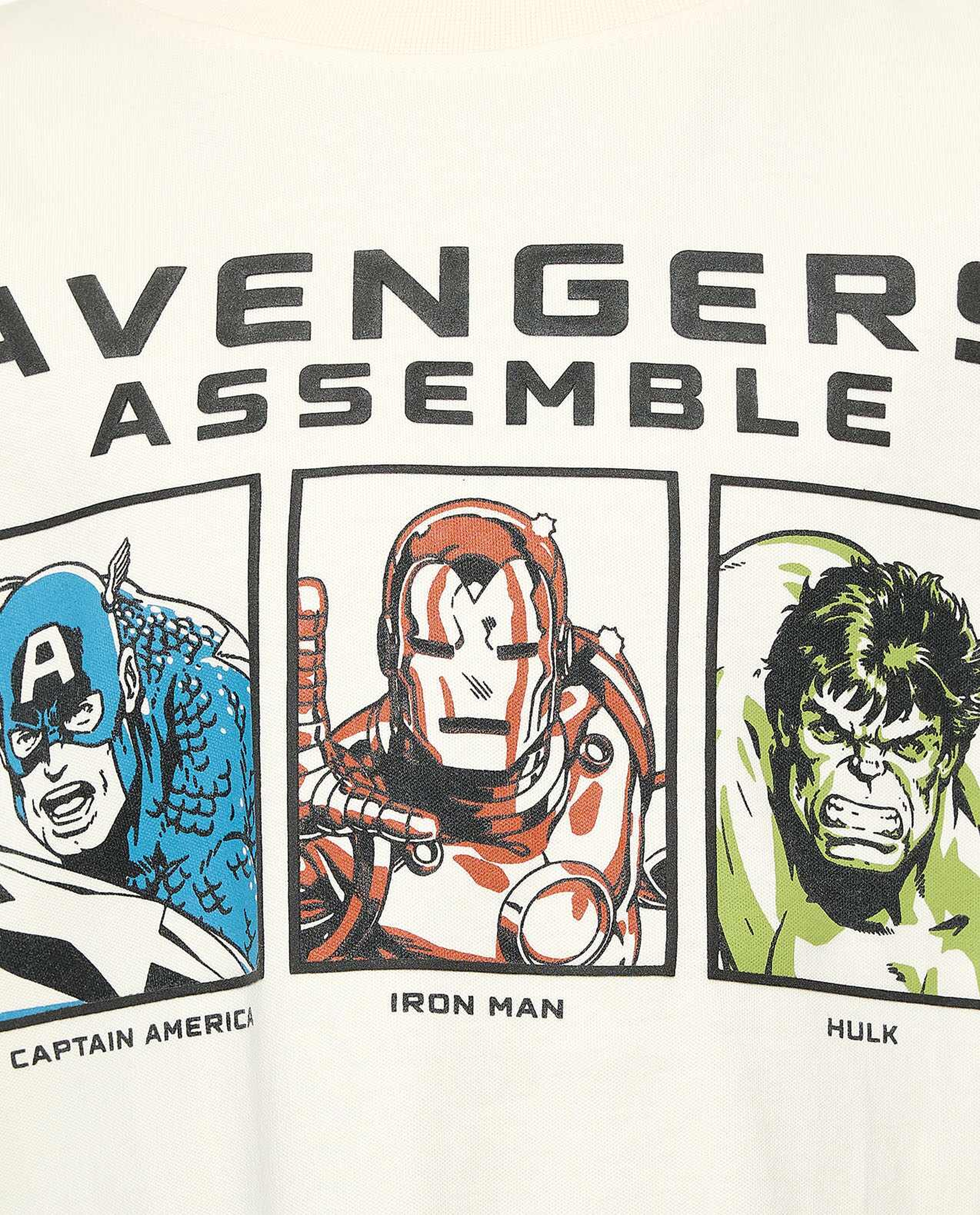 Avengers Printed T-Shirt with Crew Neck and Short Sleeves