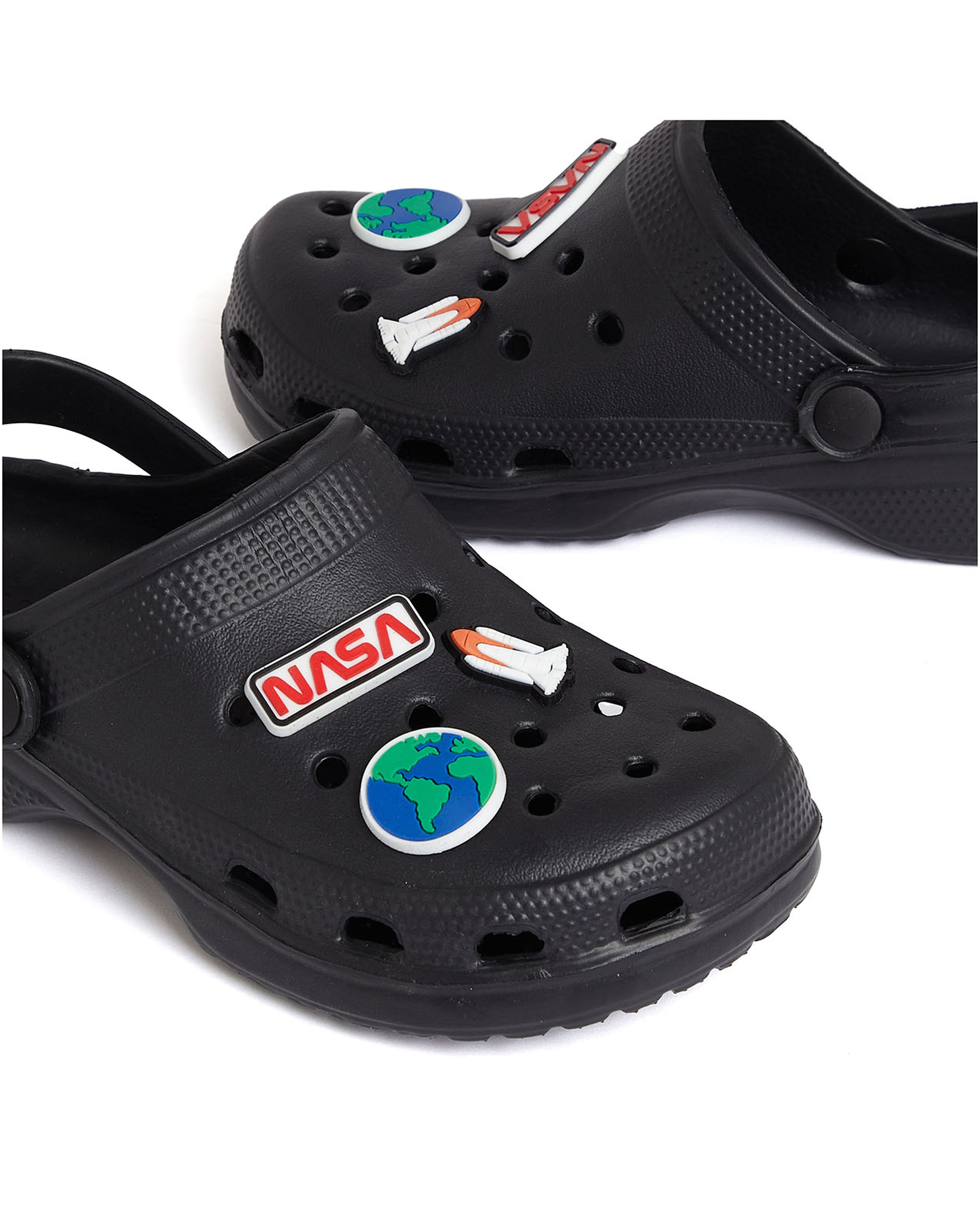 كلوغ سليب اون بإكسسوار