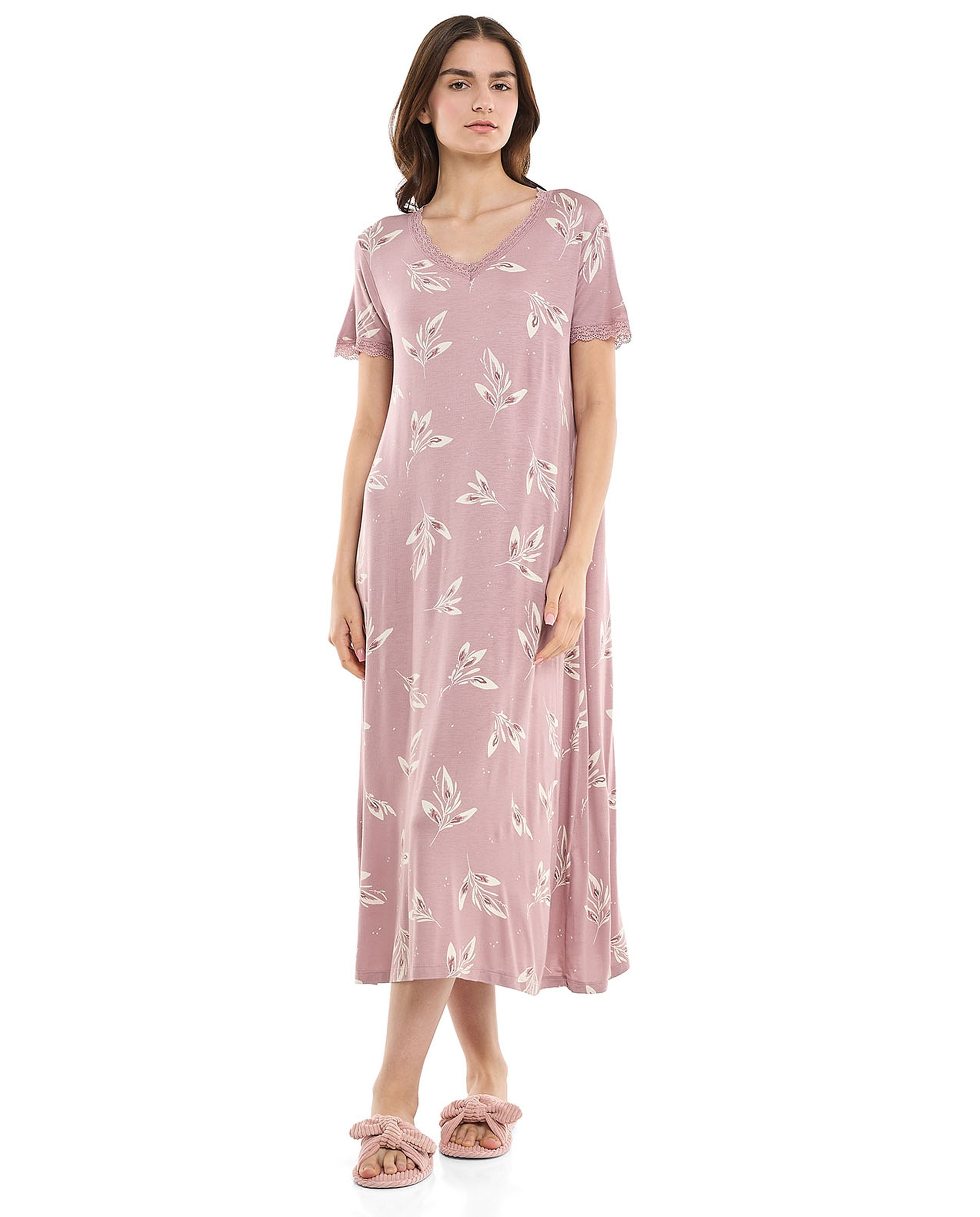 Patterned Nightdress with V-Neck and Short Sleeves