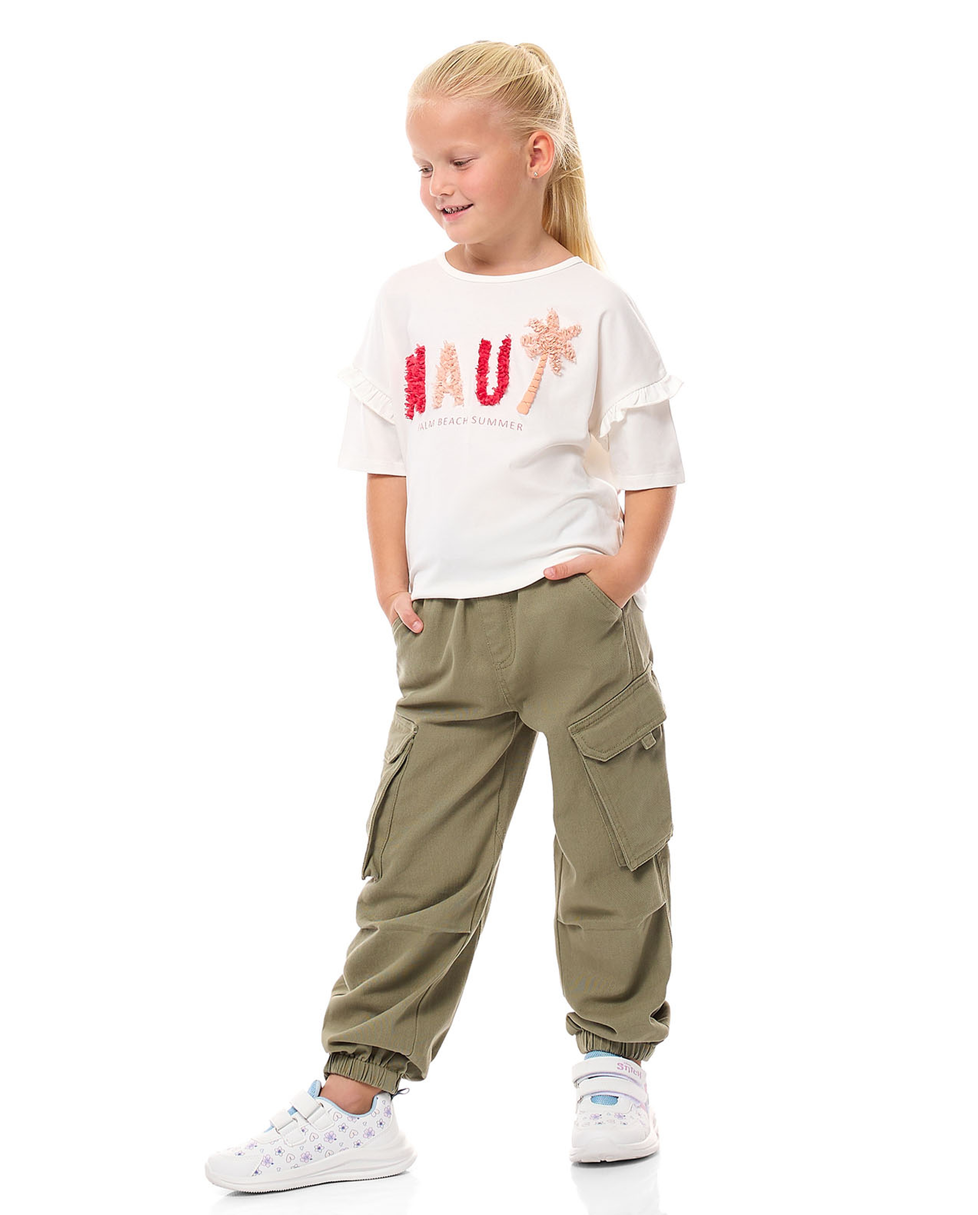 Appliqued Top with Crew Neck and Short Sleeves