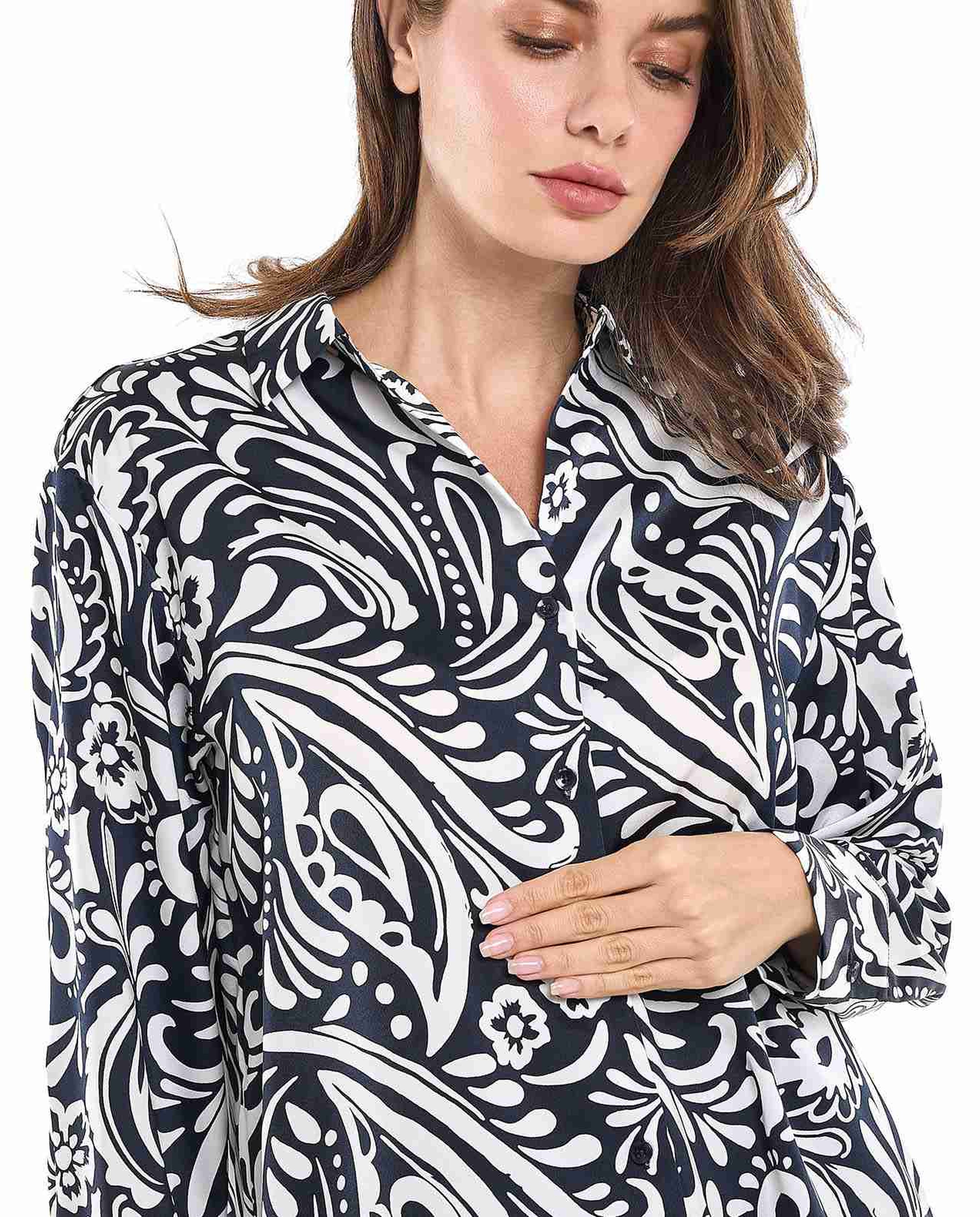 Patterned Shirt with Classic Collar and Long Sleeves