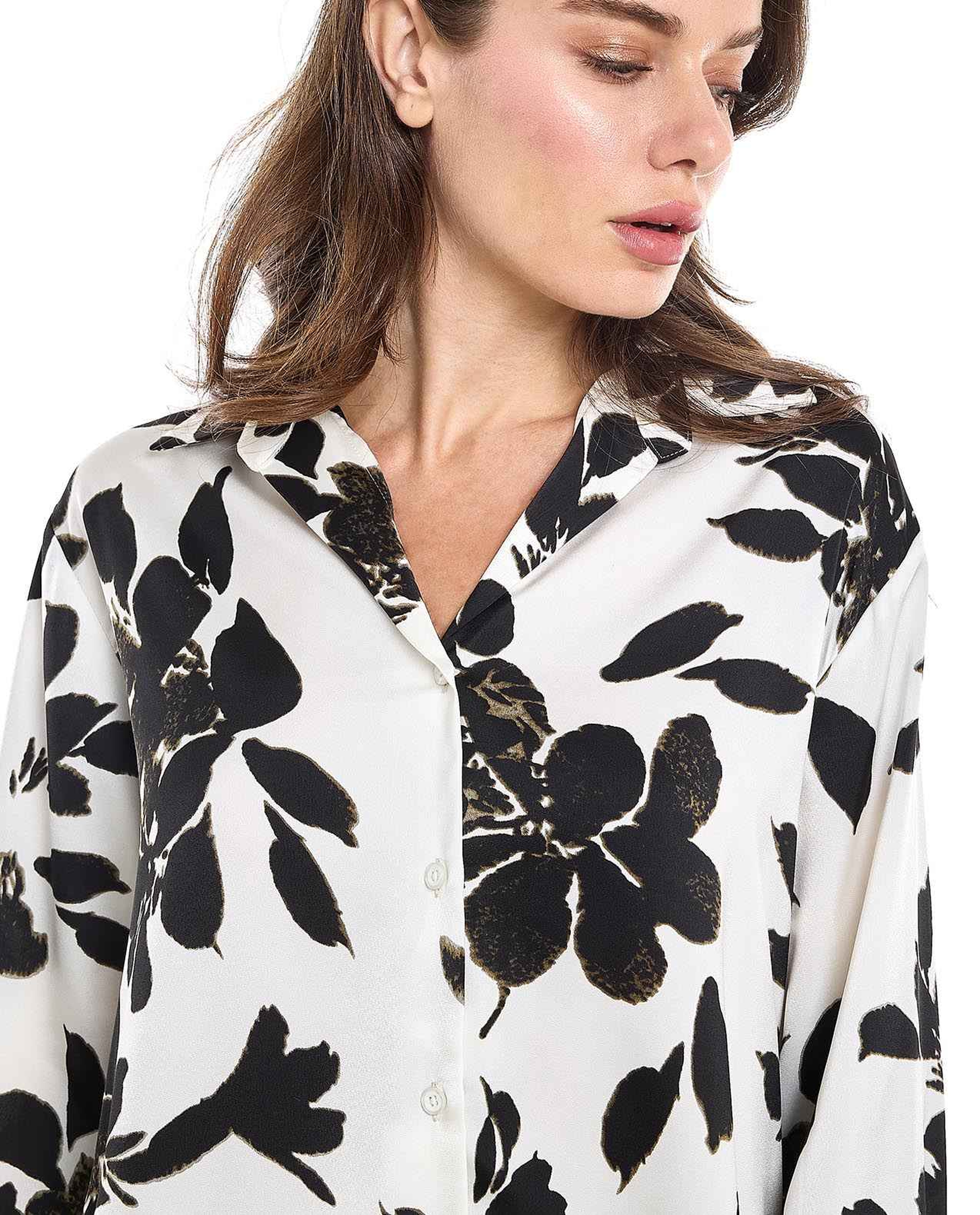 Patterned Shirt with Classic Collar and Long Sleeves