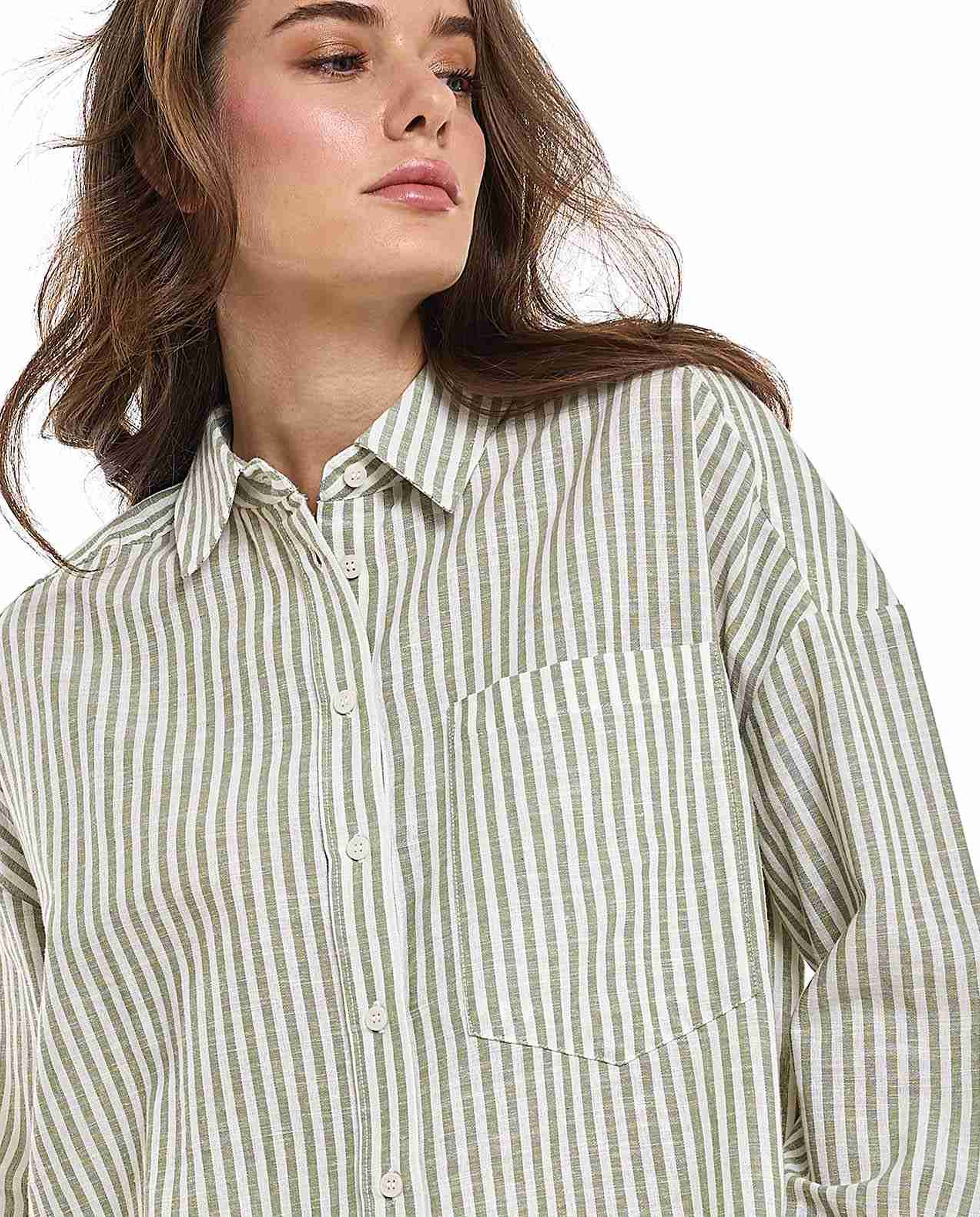 قميص تونيك مخطط بياقة كلاسيكية وأكمام طويلة