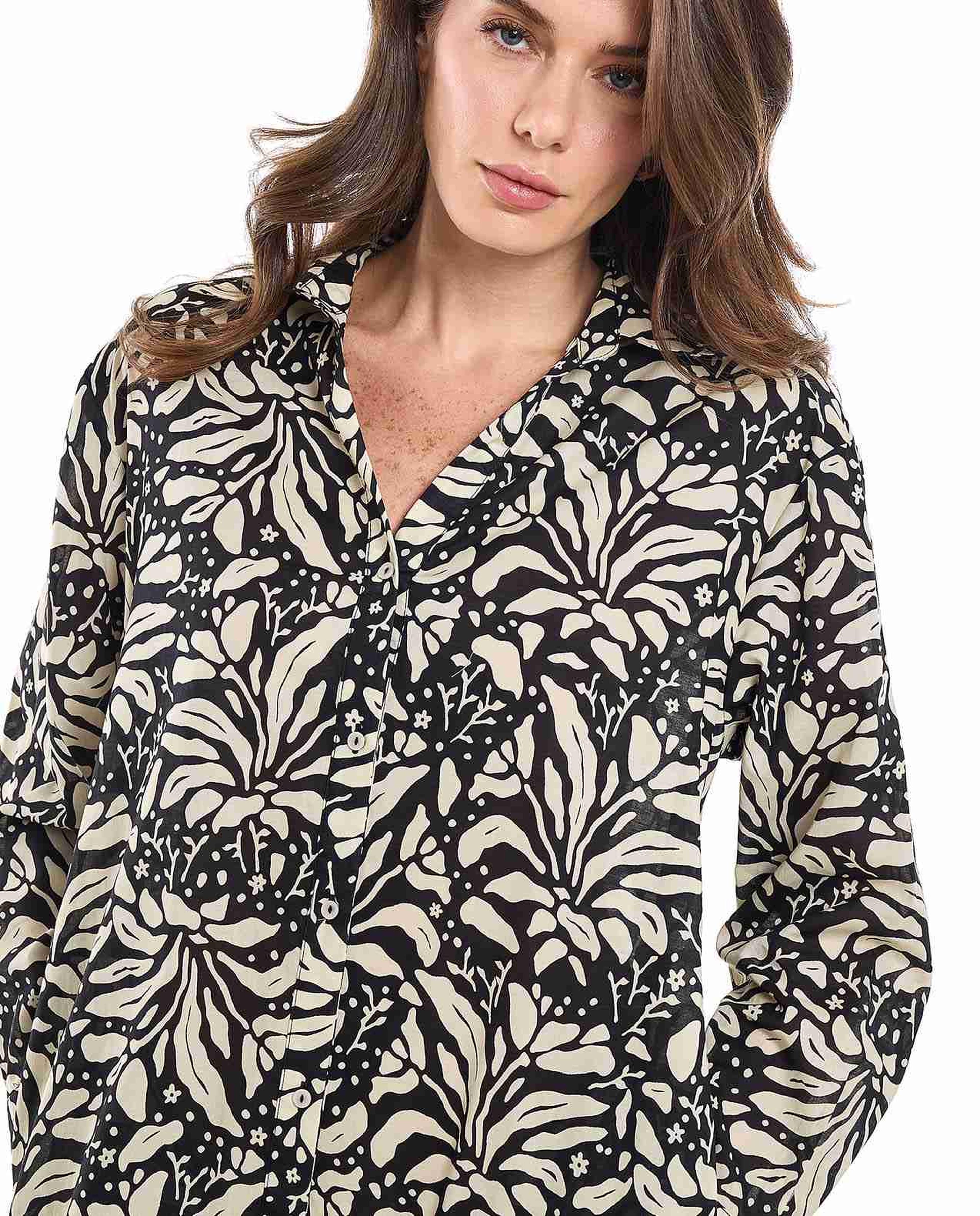 Patterned Shirt Dress with Classic Collar and Long Sleeves