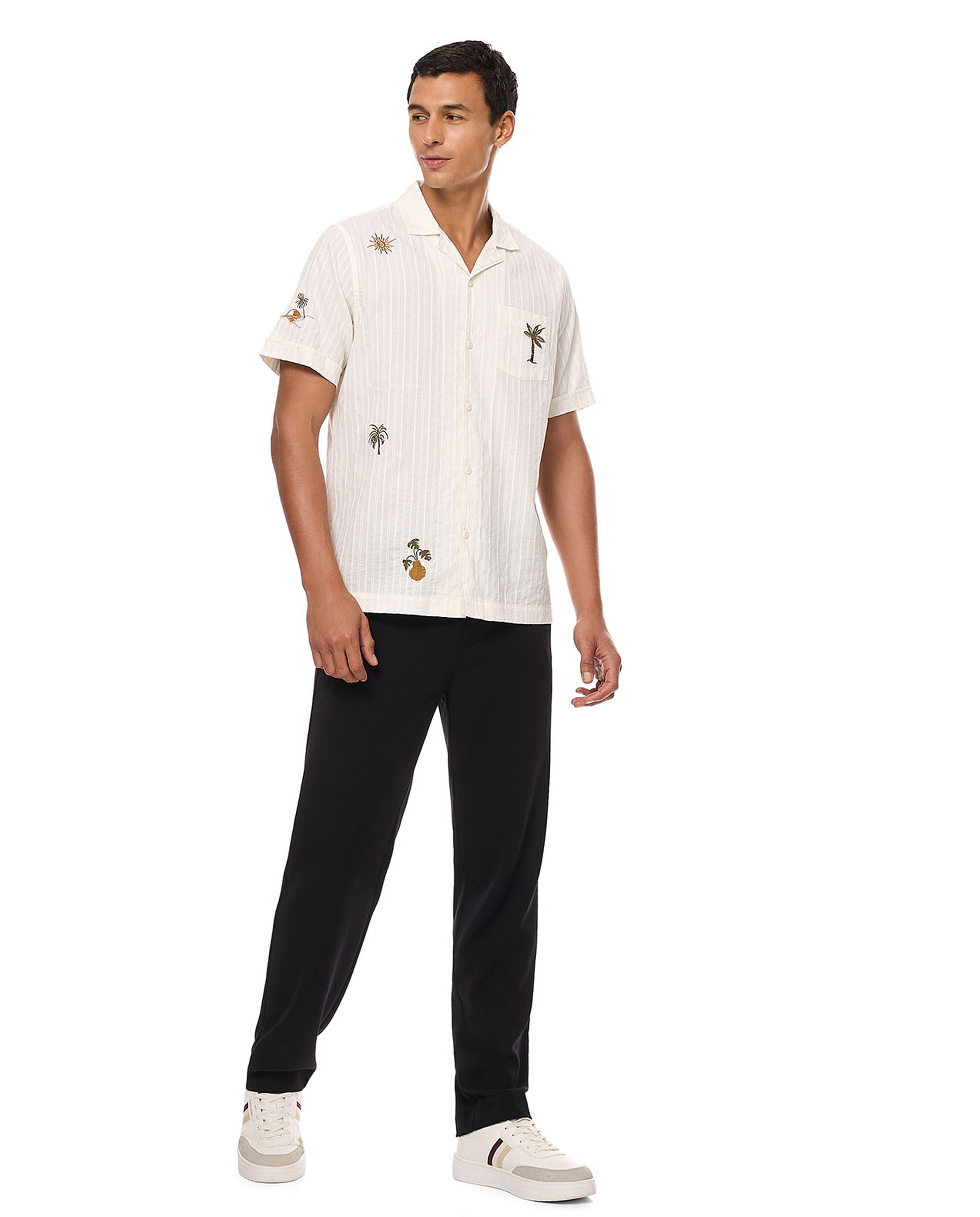 Solid Tapered Fit Trousers with Drawstring Waist