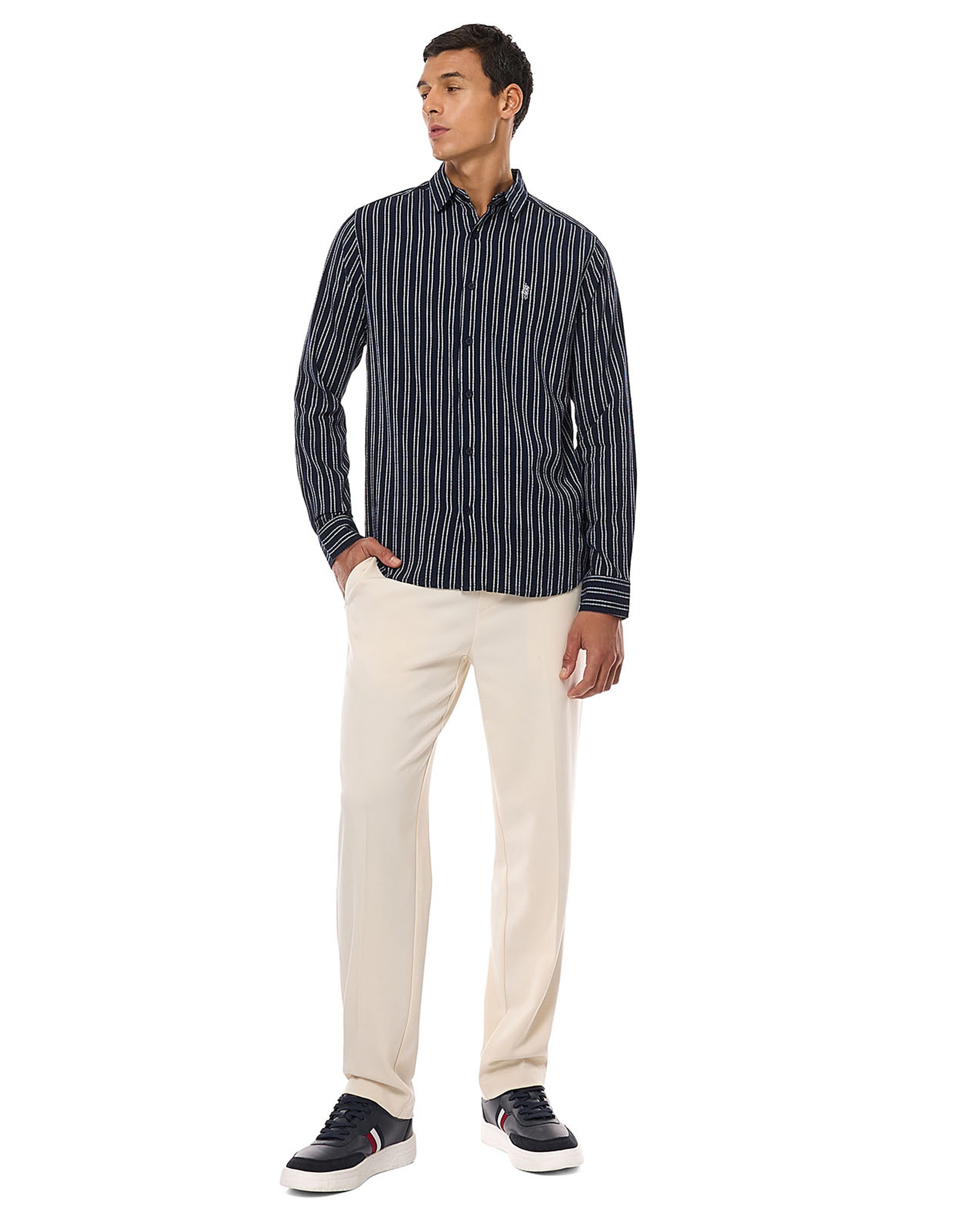 Solid Tapered Fit Trousers with Drawstring Waist