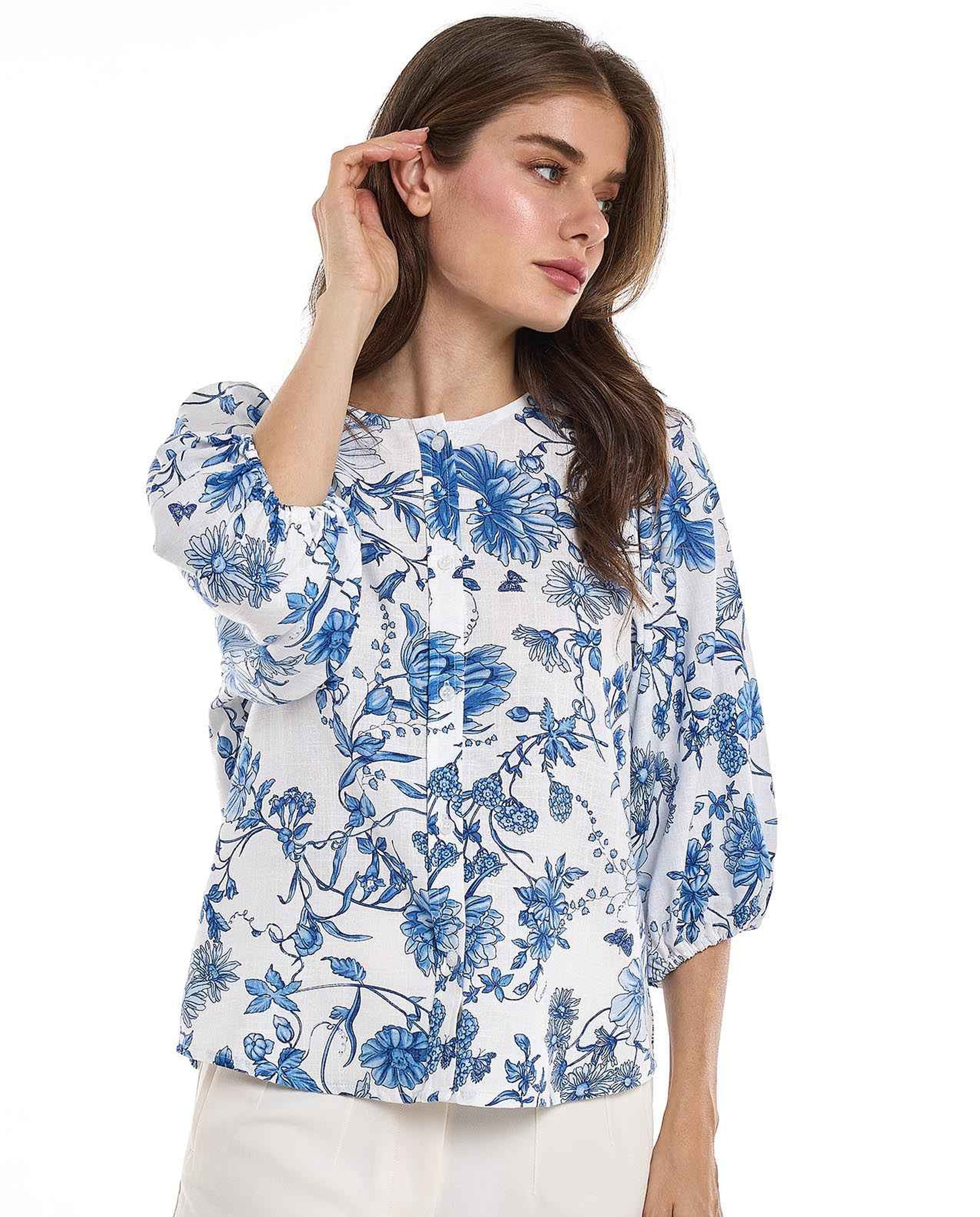 Floral Patterned Top with Crew Neck and 3/4 Sleeves