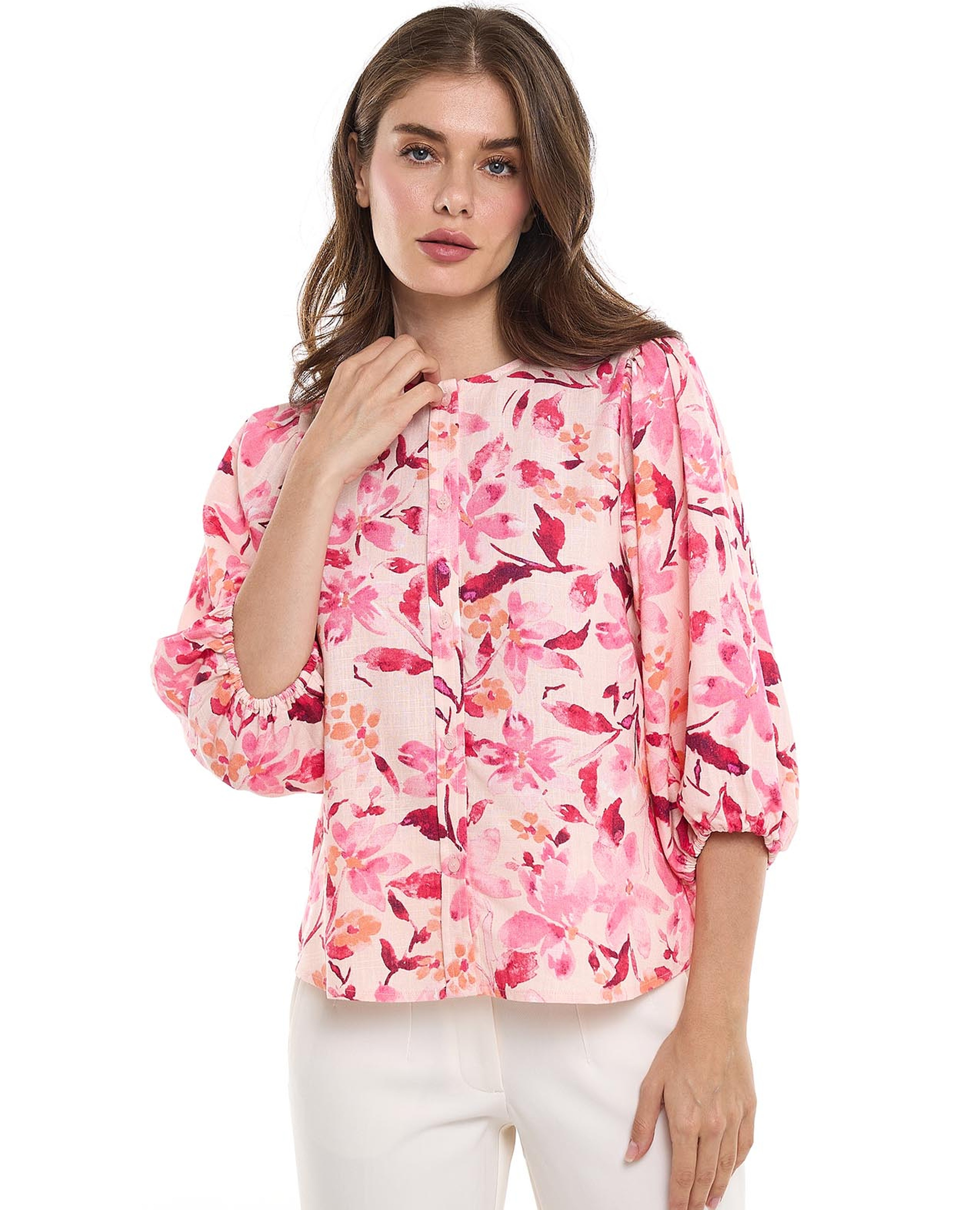 توب بياقة مستديرة وأكمام ¾