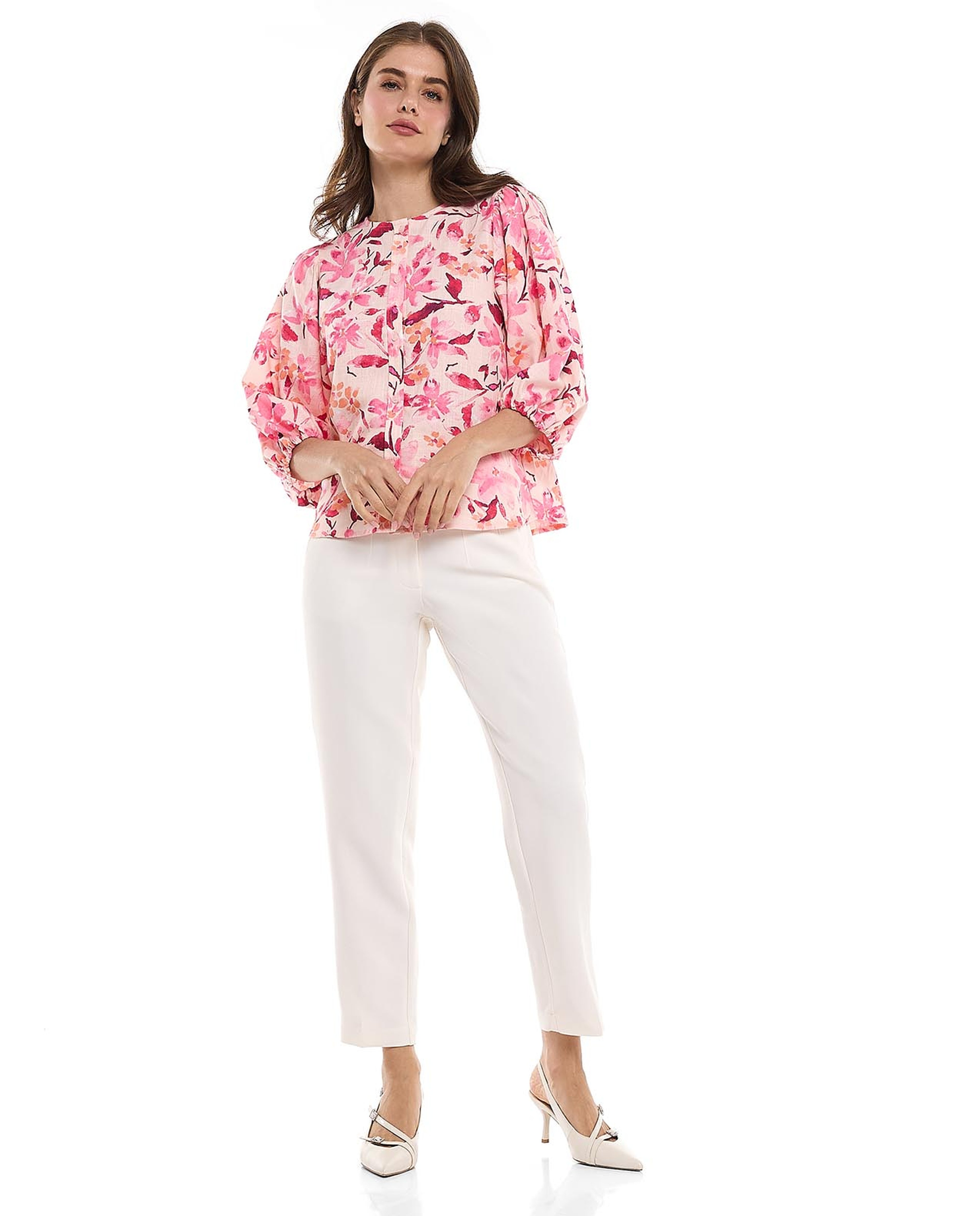 Floral Patterned Top with Crew Neck and 3/4 Sleeves
