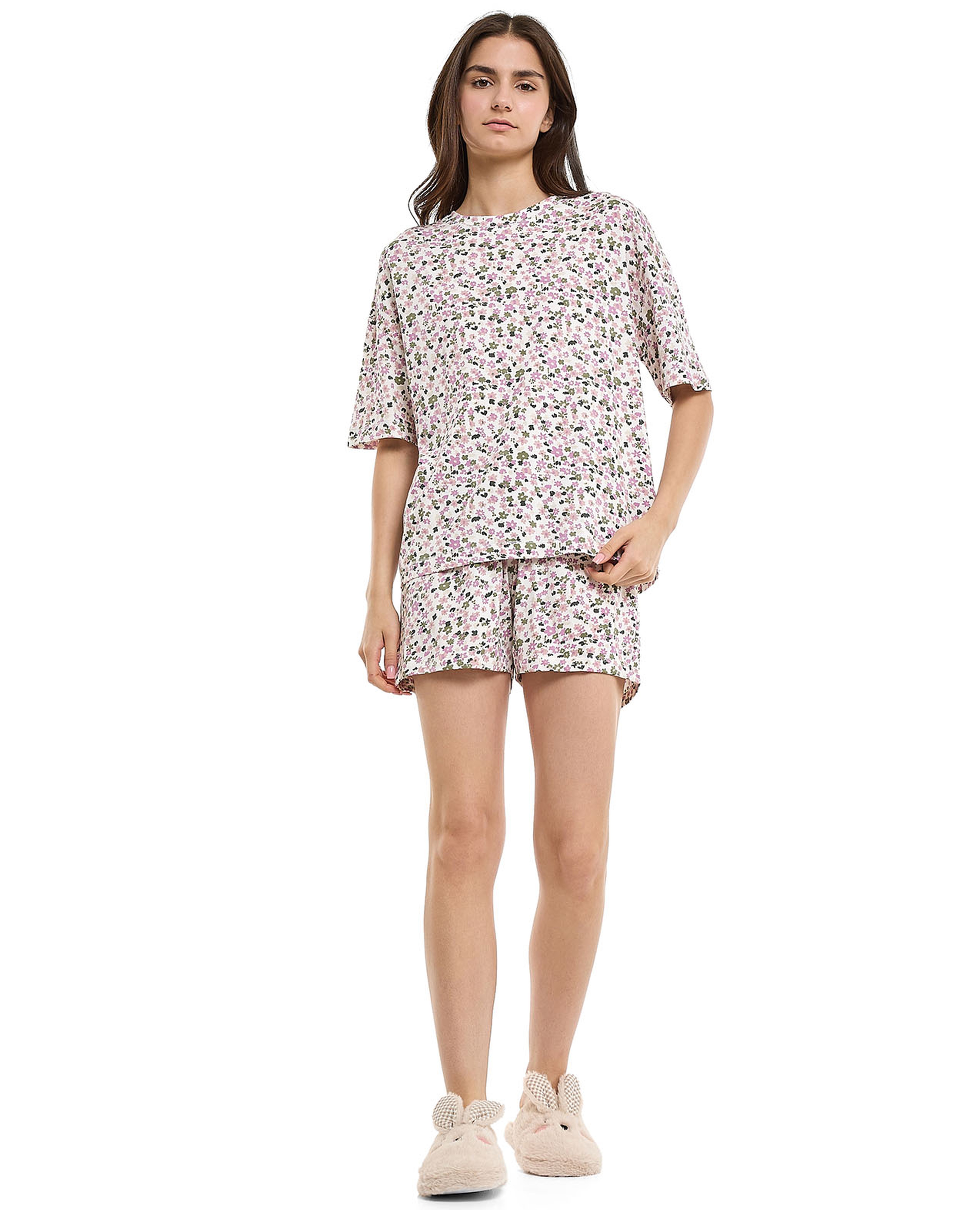 طقم بيجاما قصير بطبعة