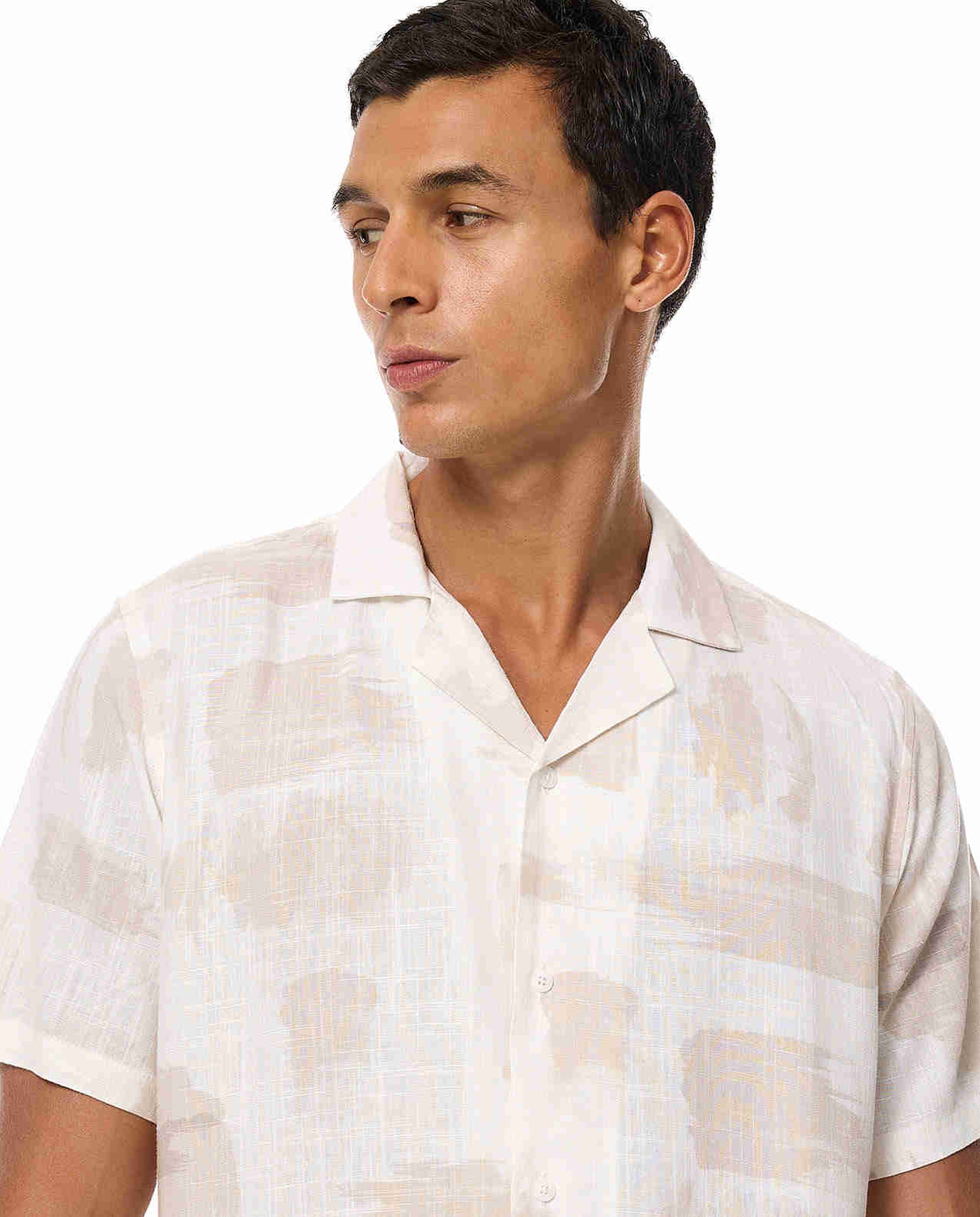 Patterned Shirt with Revere Collar and Short Sleeves
