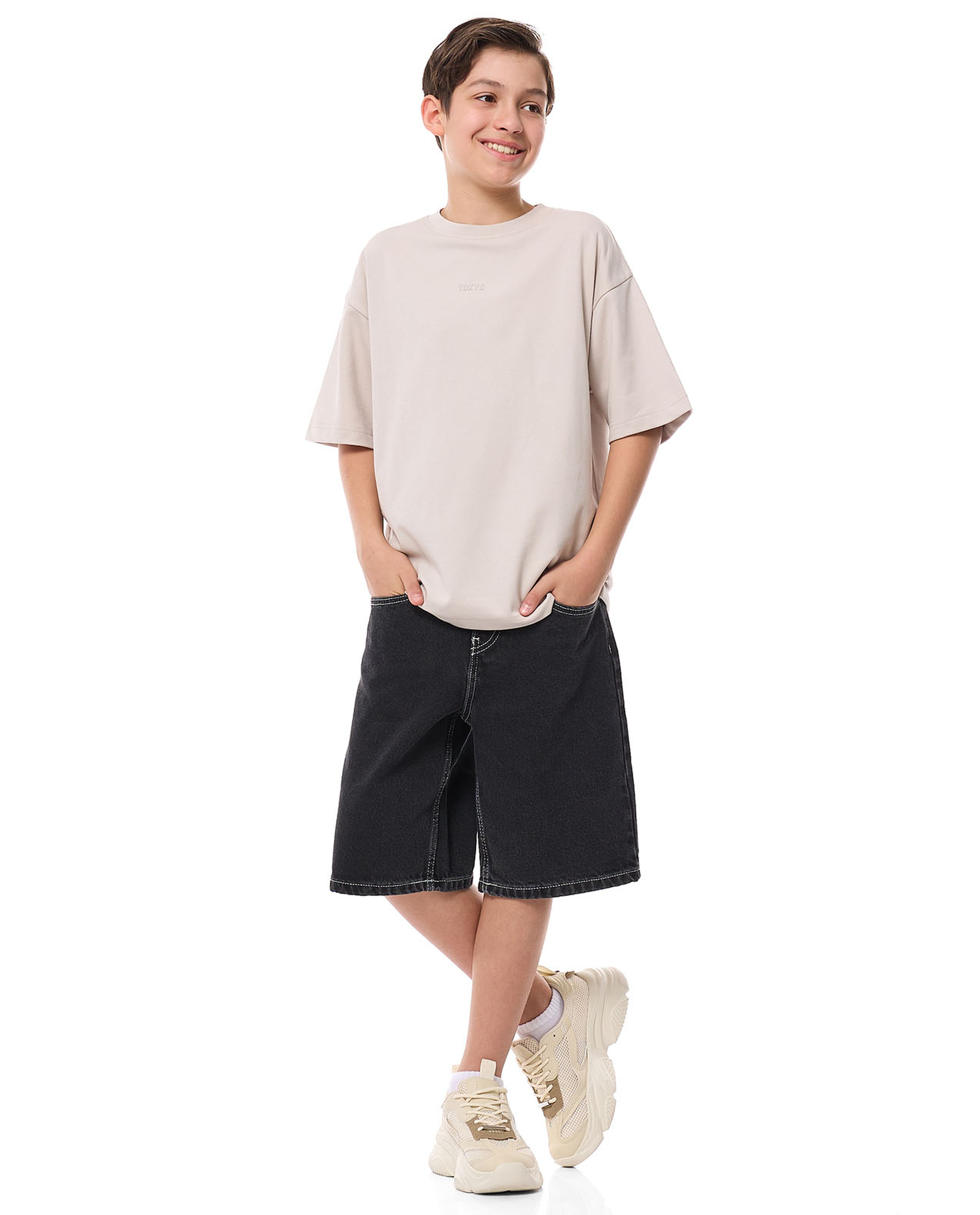 Solid Oversized T-Shirt with Crew Neck and Short Sleeves