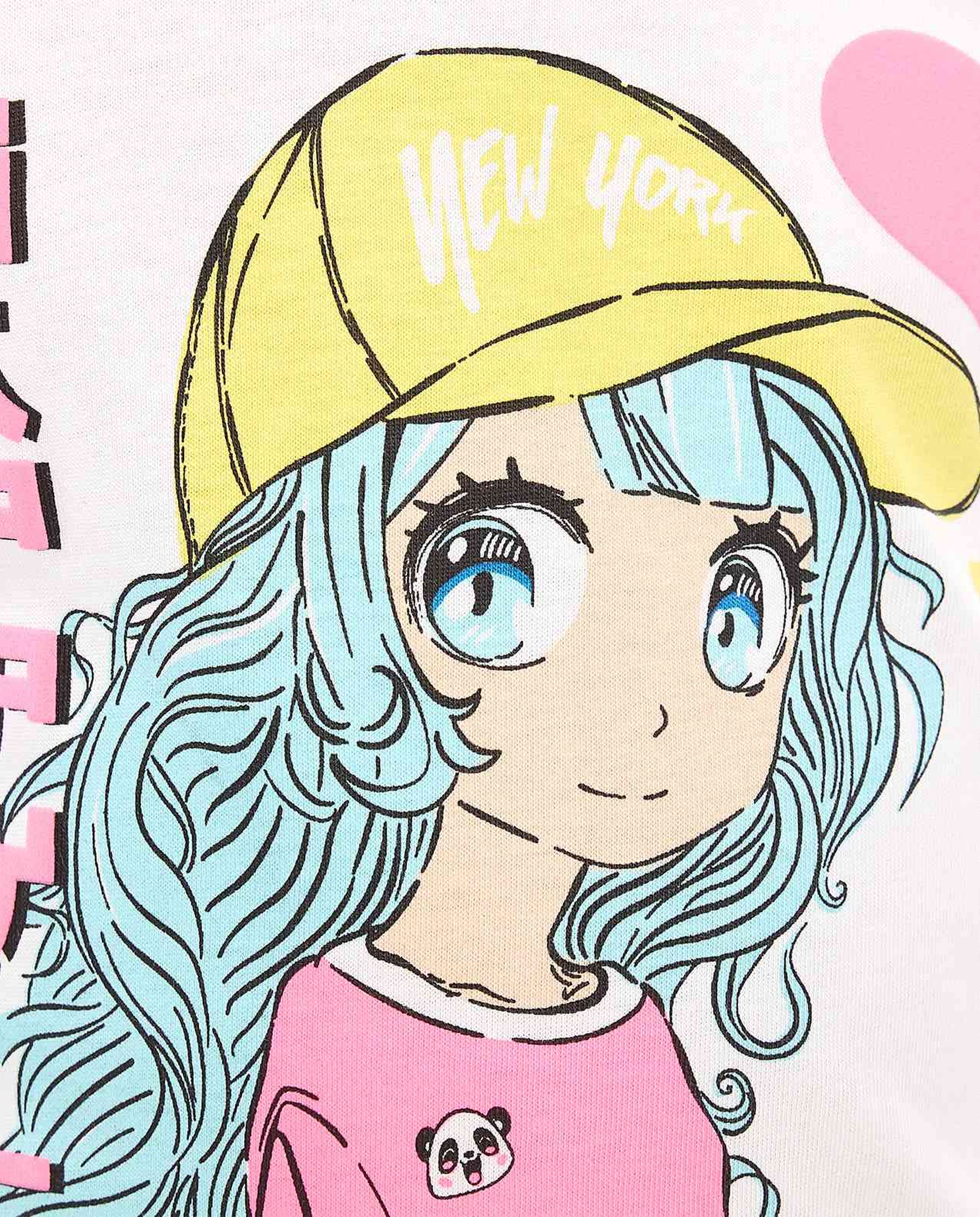 تيشيرت بطبعة وياقة مستديرة وأكمام قصيرة