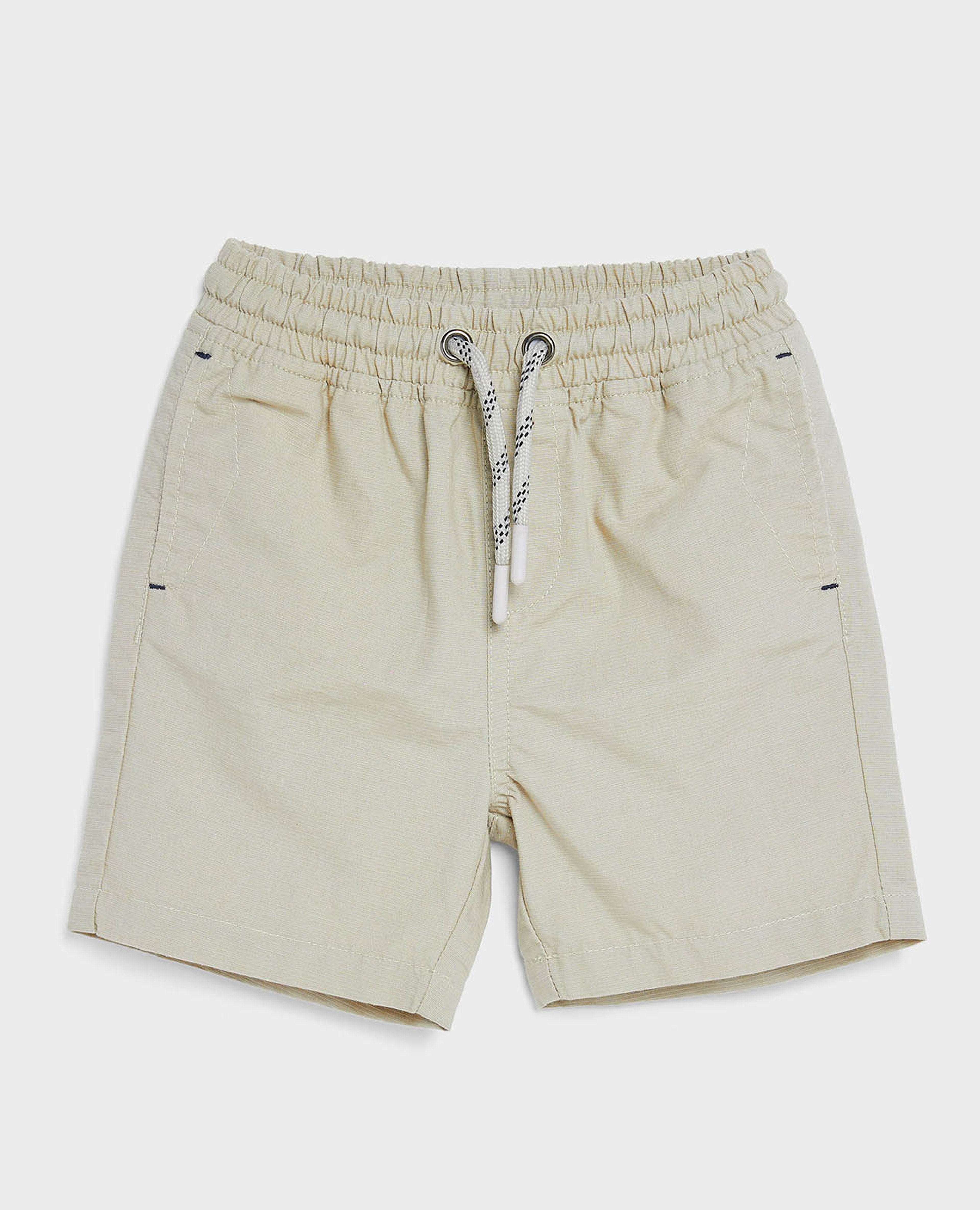 شورت سادة برباط على الخصر