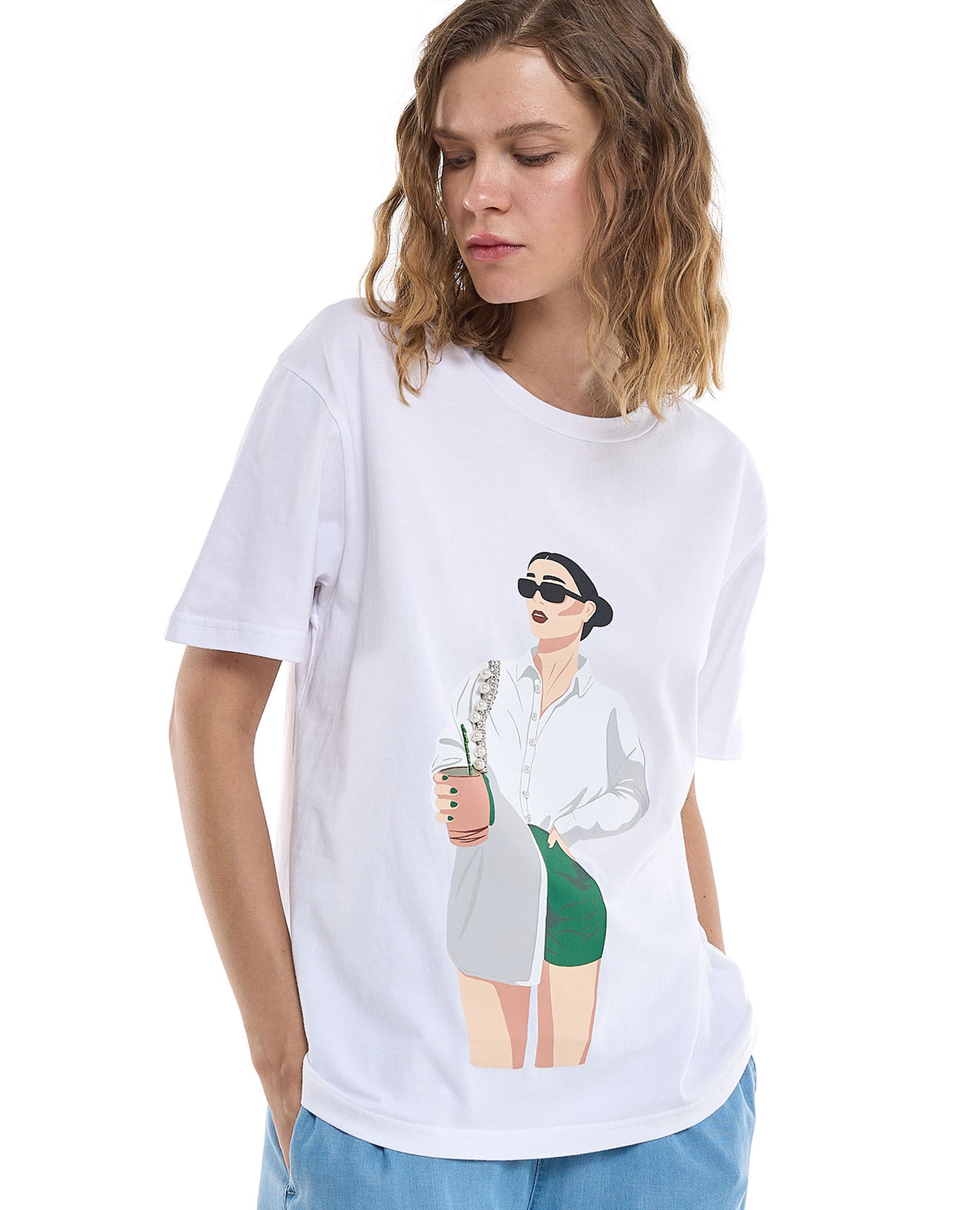 Graphic Print T-Shirt with Crew Neck and Short Sleeves