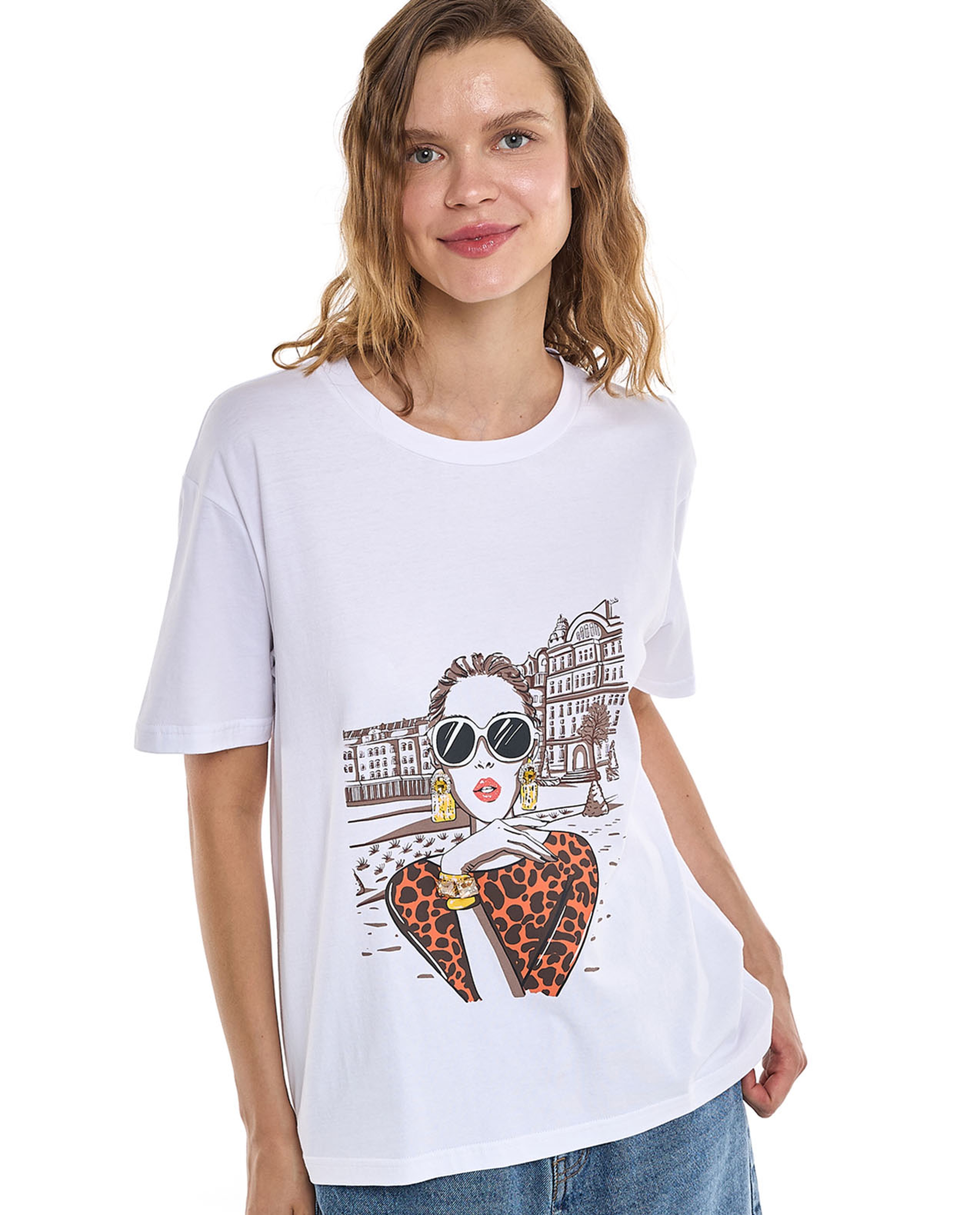 Graphic Print T-Shirt with Crew Neck and Short Sleeves