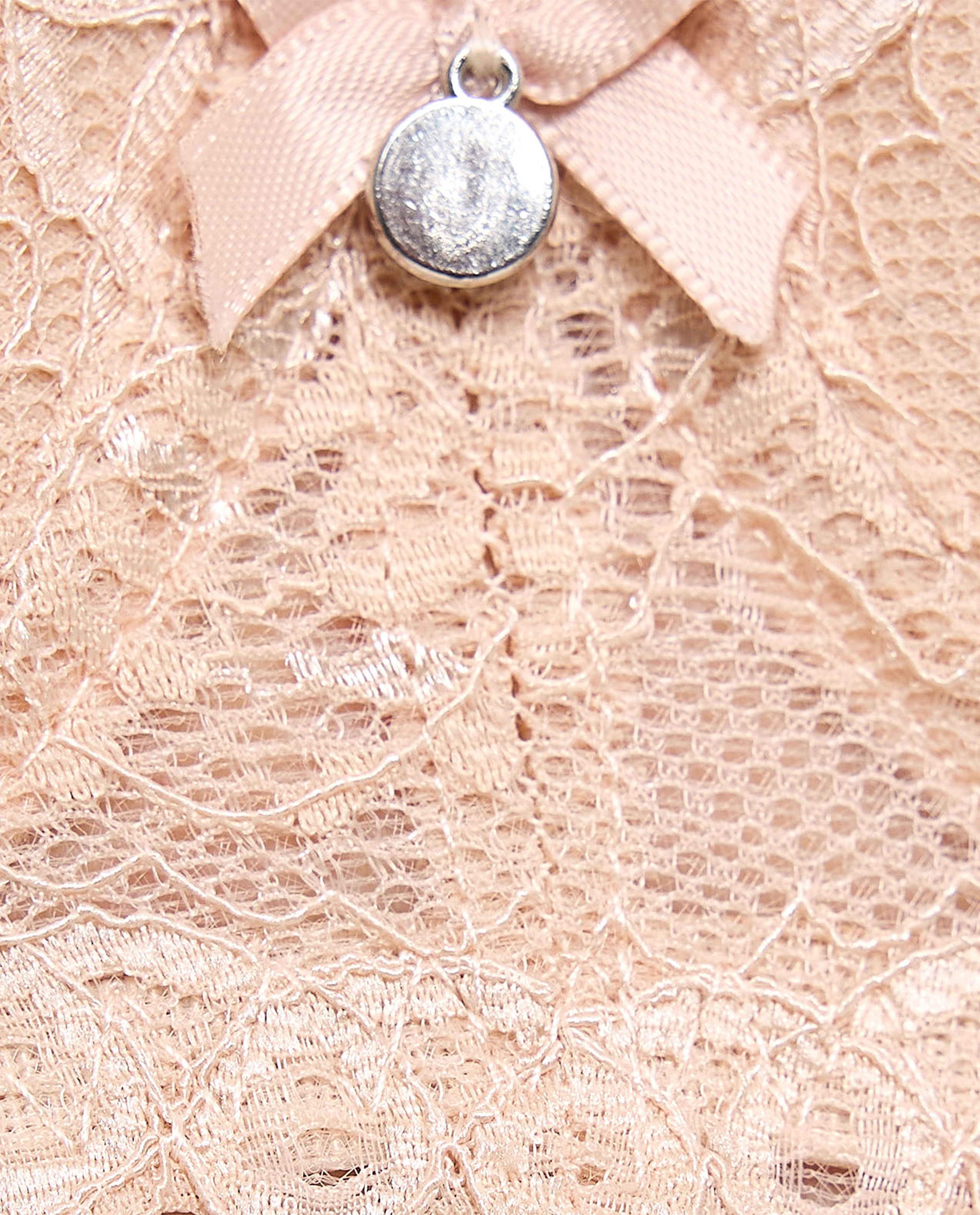 حمالة صدر دانتيل