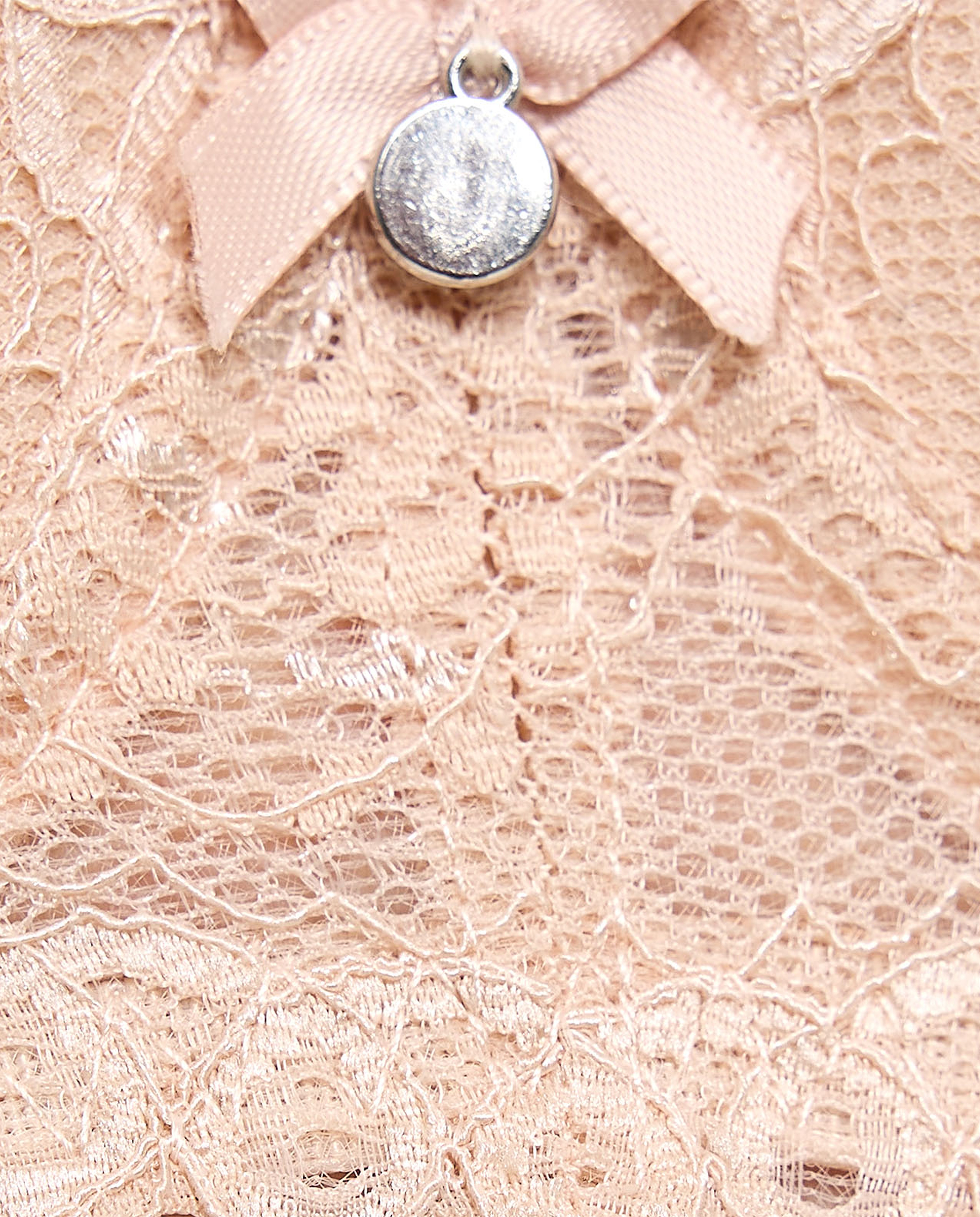 حمالة صدر دانتيل