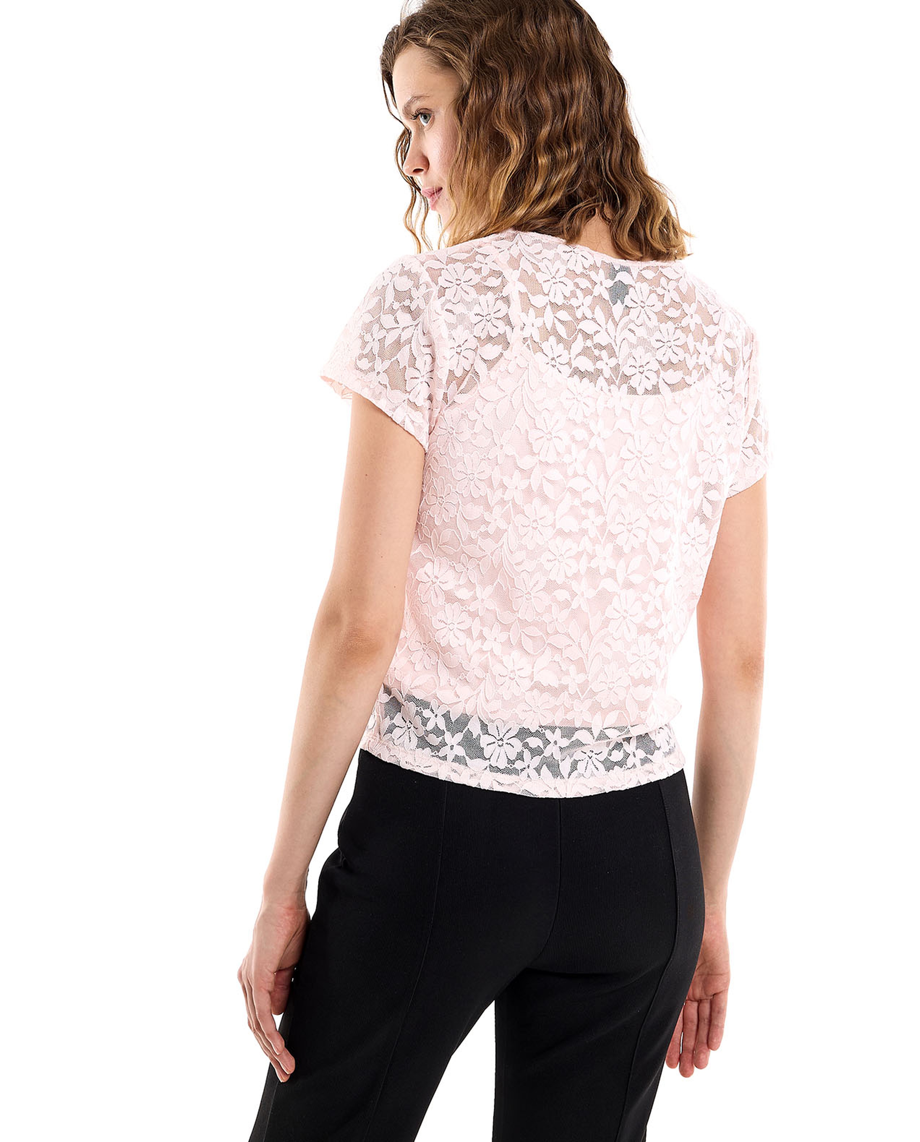 Laced Top with Crew Neck and Short Sleeves