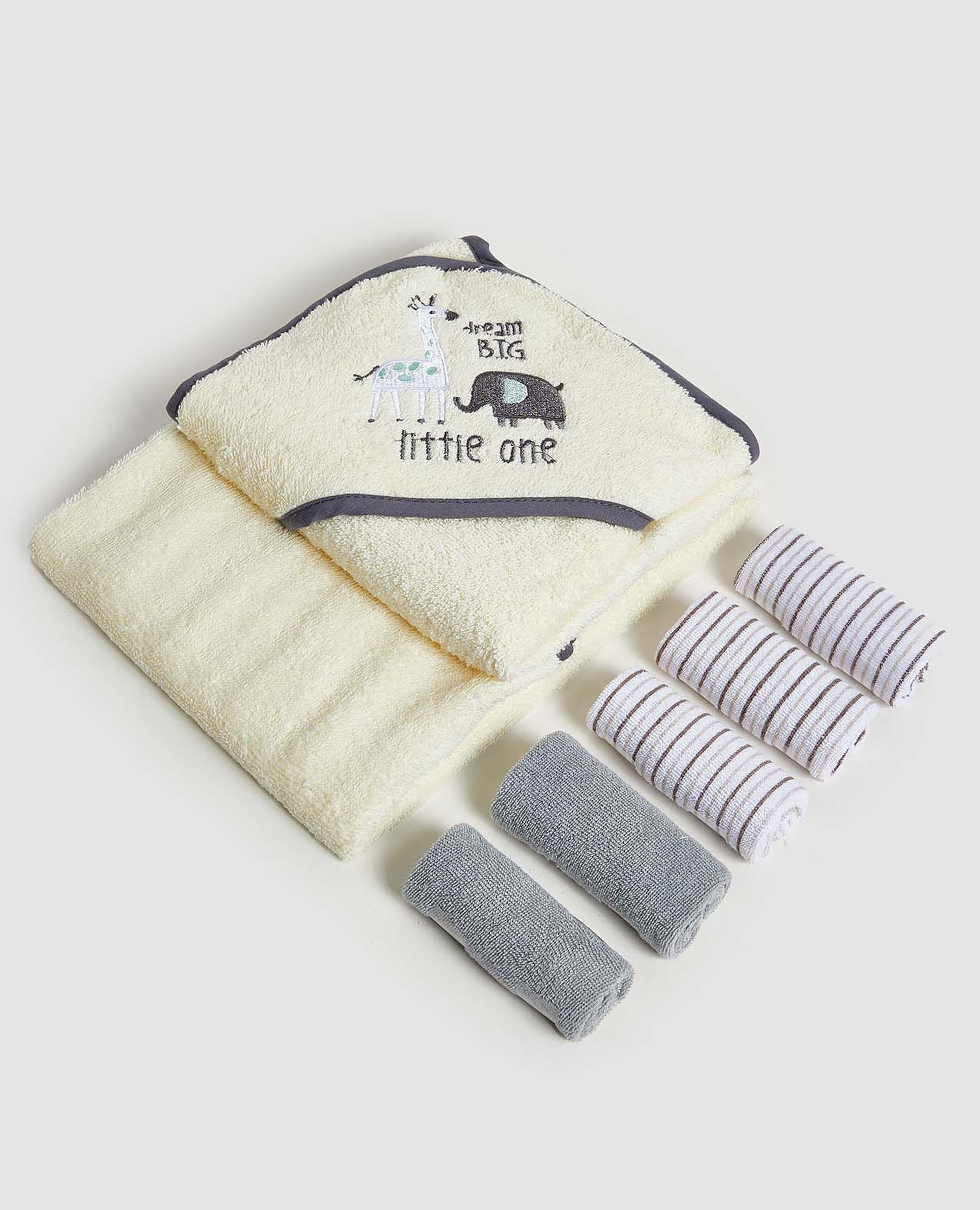 Hooded Towel and 5 Wash Cloth Set