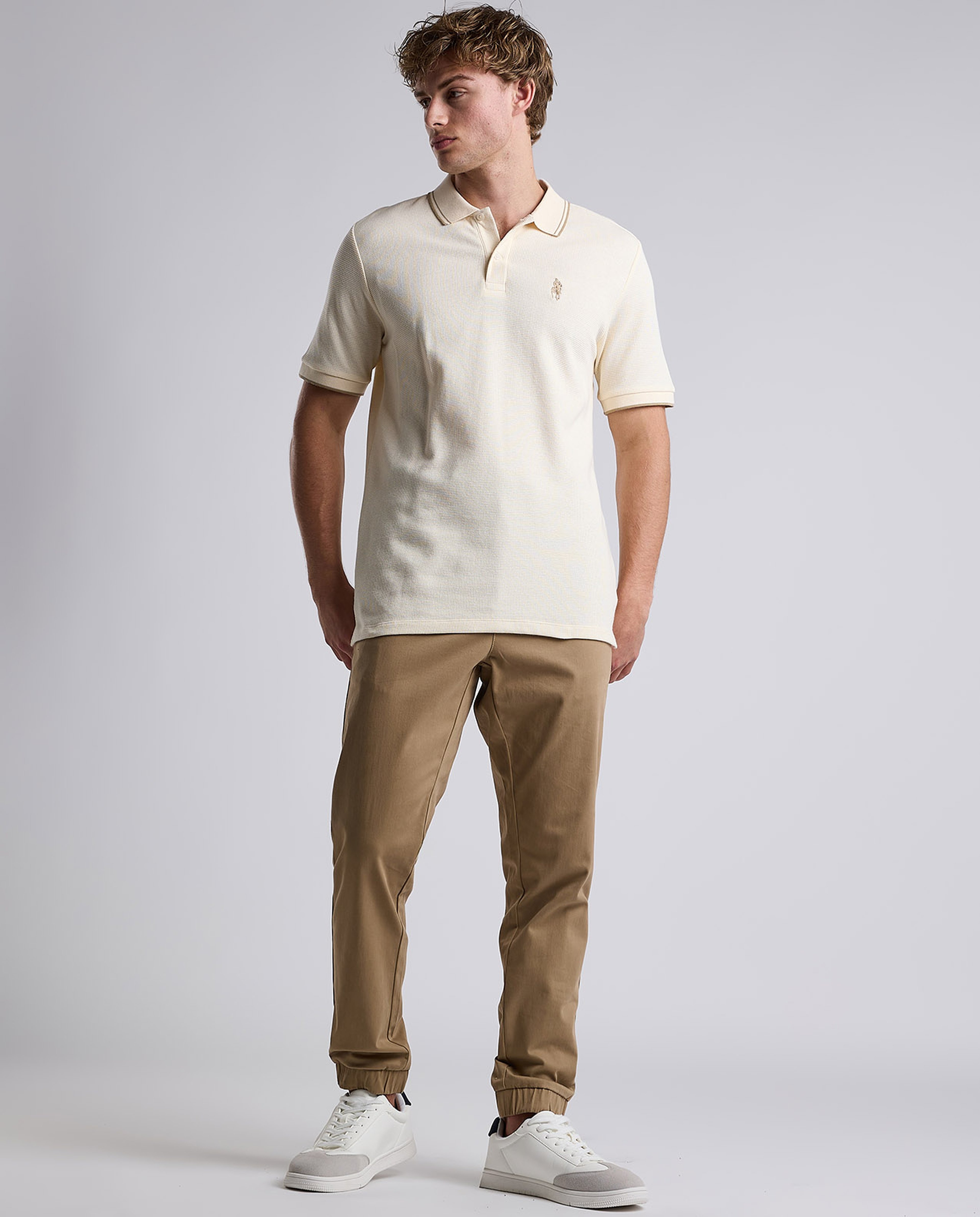 Contrast Trim Polo T-Shirt with Shirt Collar and Short Sleeves