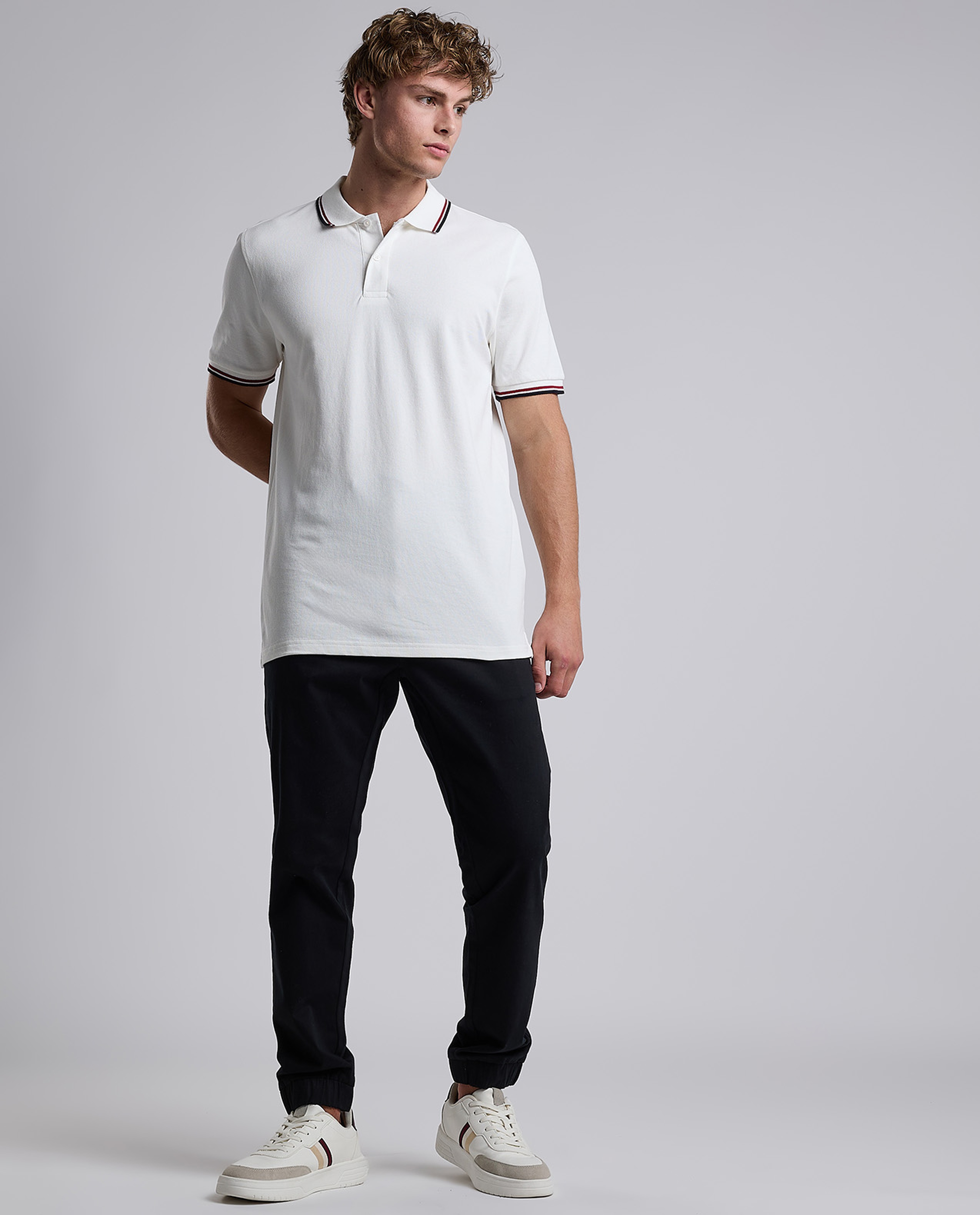 Contrast Trim Polo T-Shirt with Shirt Collar and Short Sleeves