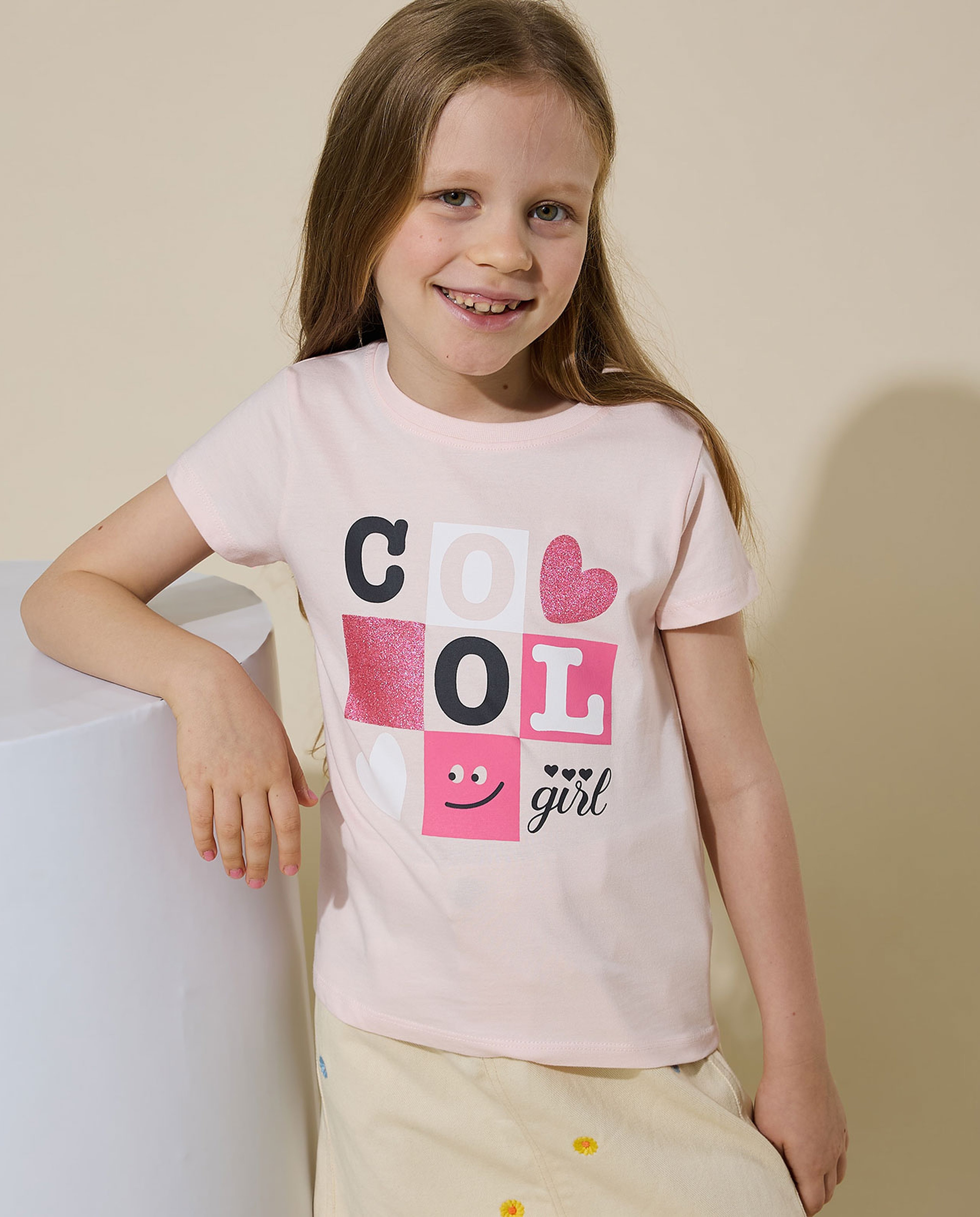 Graphic Print T-Shirt with Crew Neck and Short Sleeves