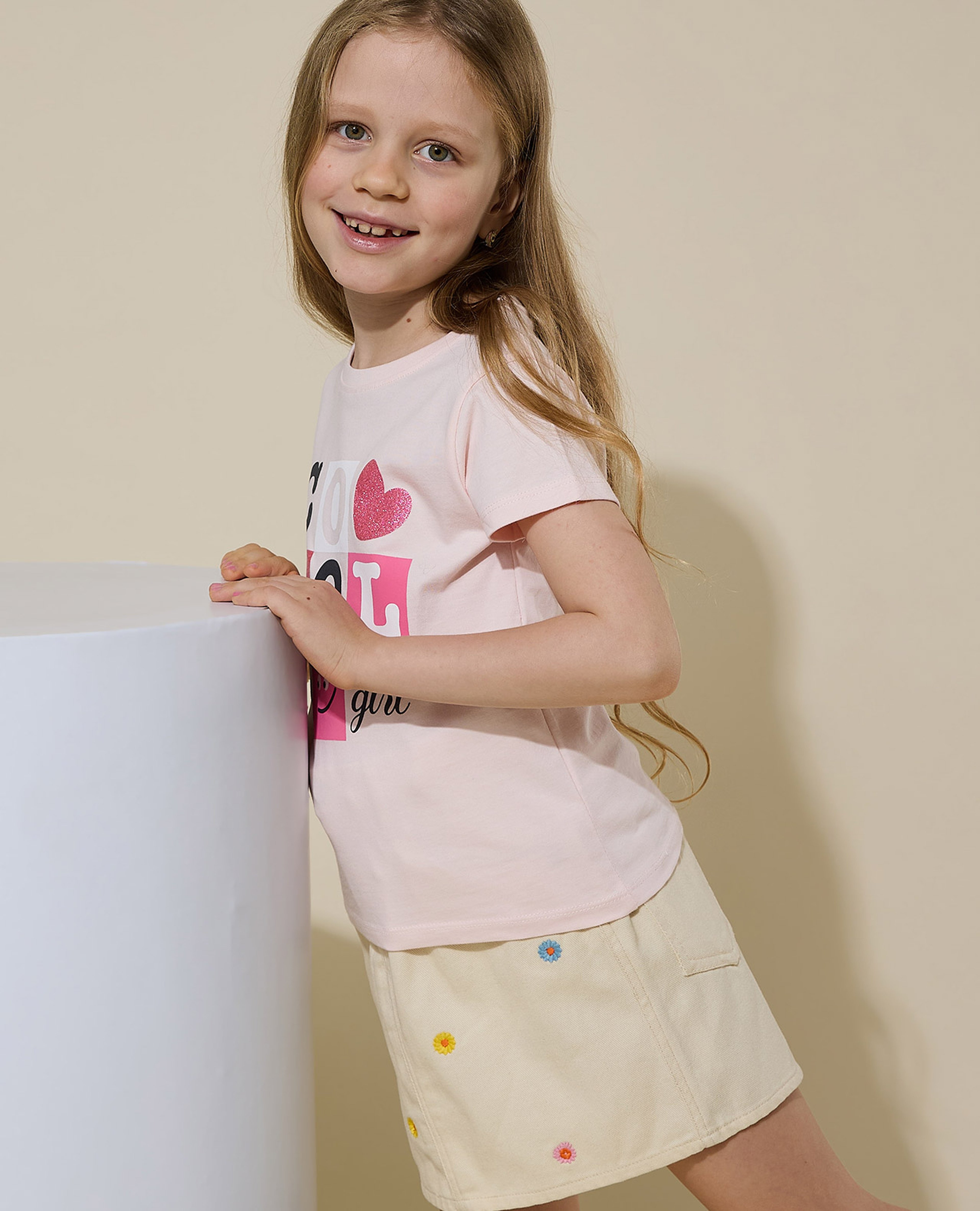 Graphic Print T-Shirt with Crew Neck and Short Sleeves