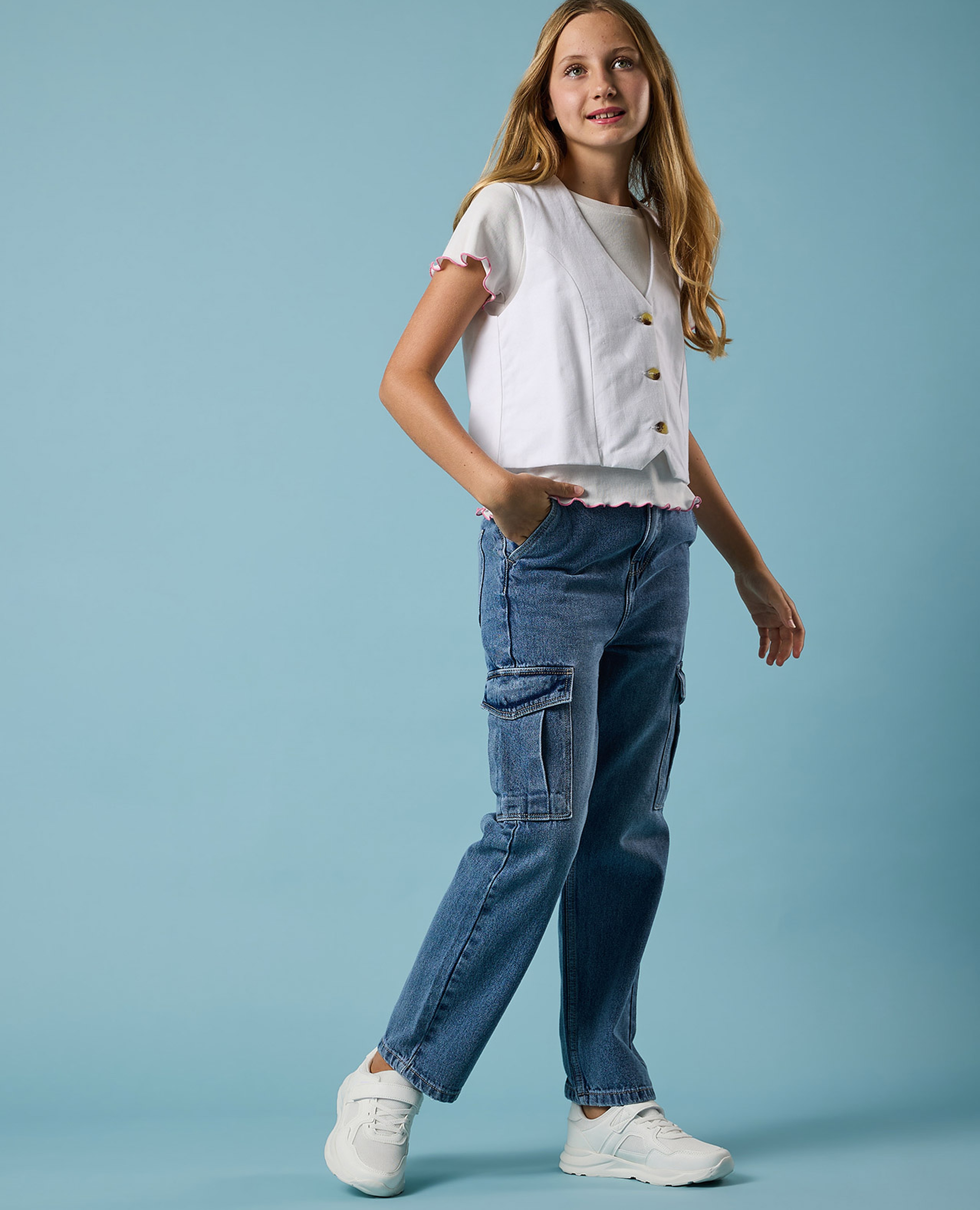 جينز كارجو مغسول بأزرار