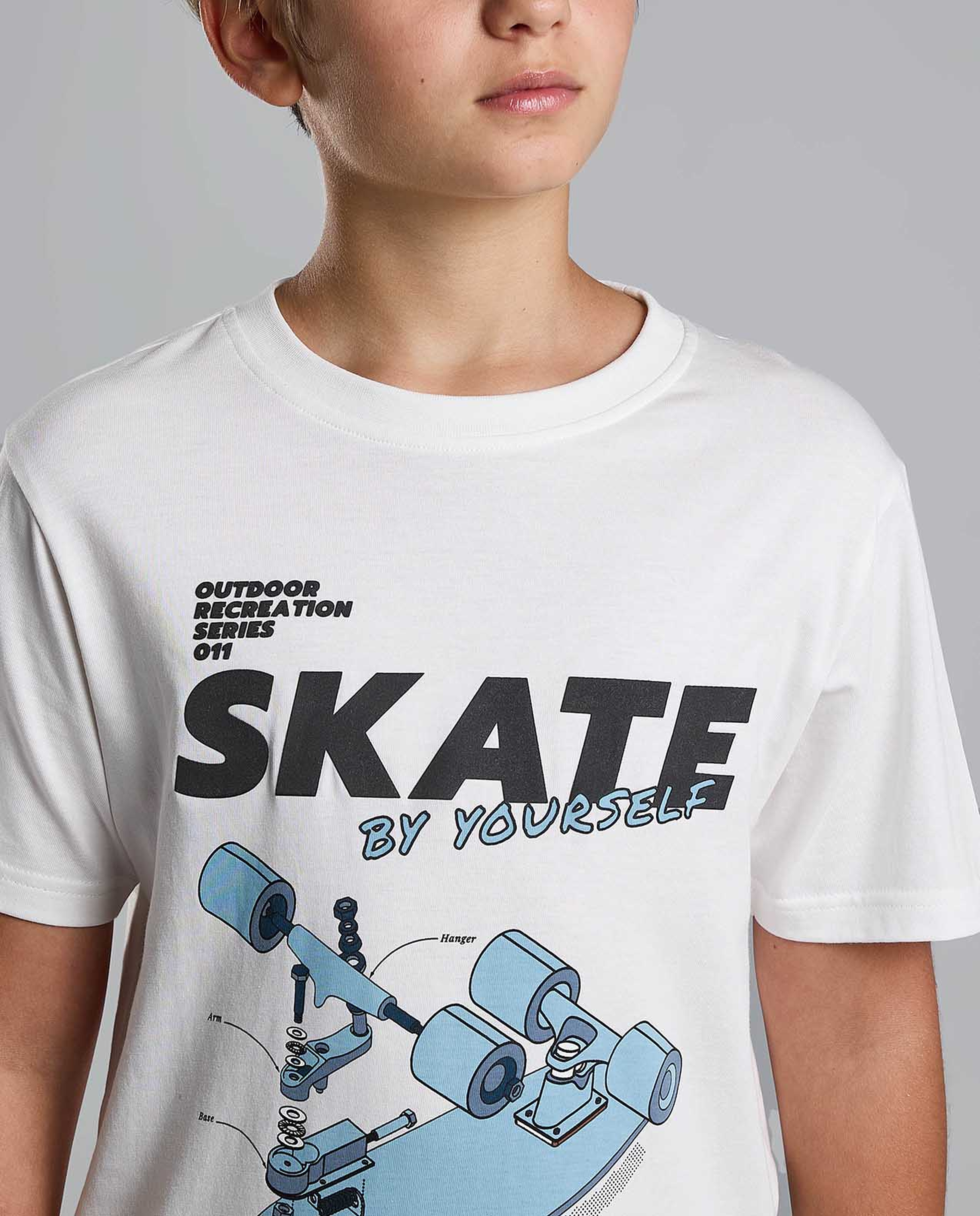 Graphic Print T-Shirt with Crew Neck and Short Sleeves