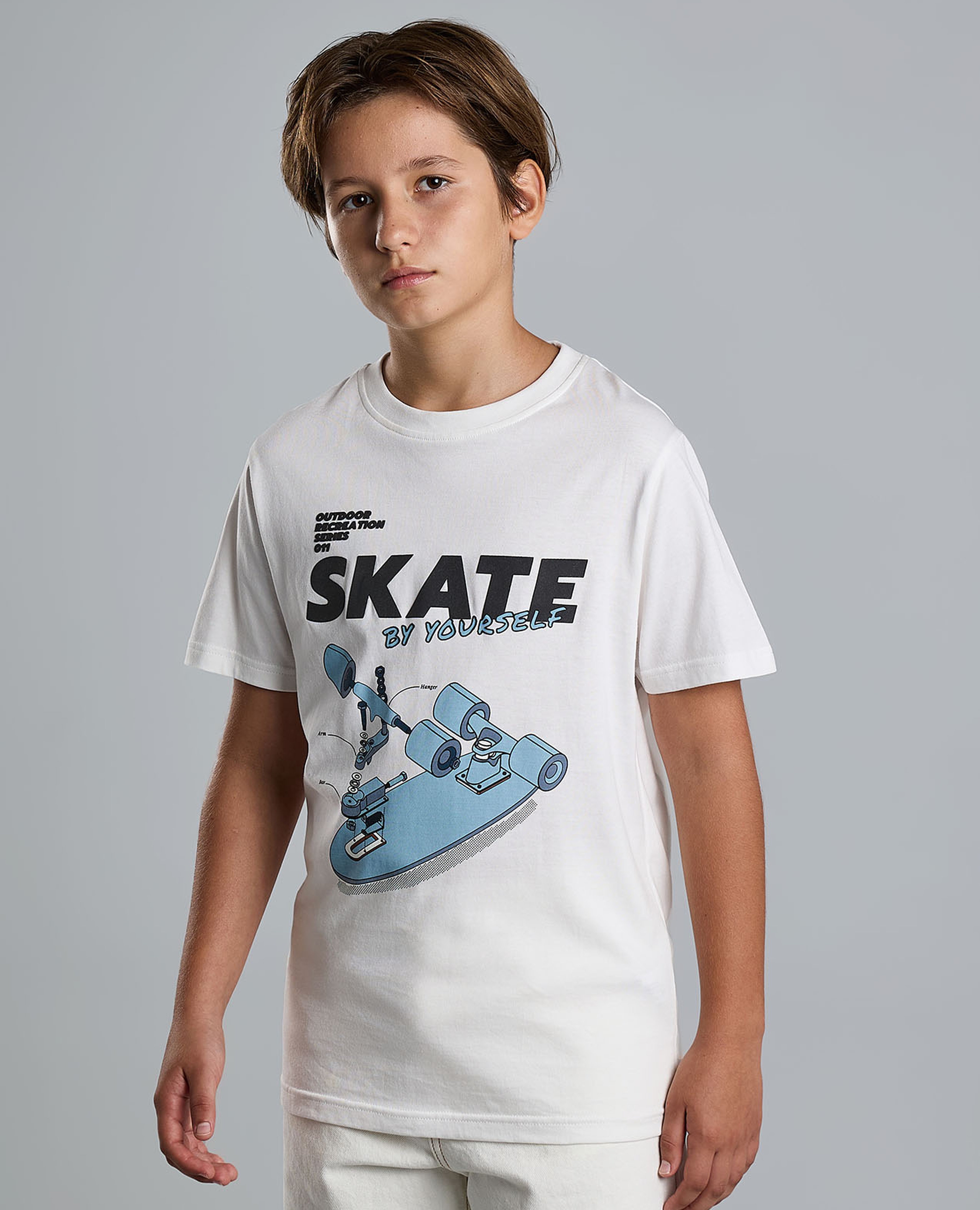 Graphic Print T-Shirt with Crew Neck and Short Sleeves