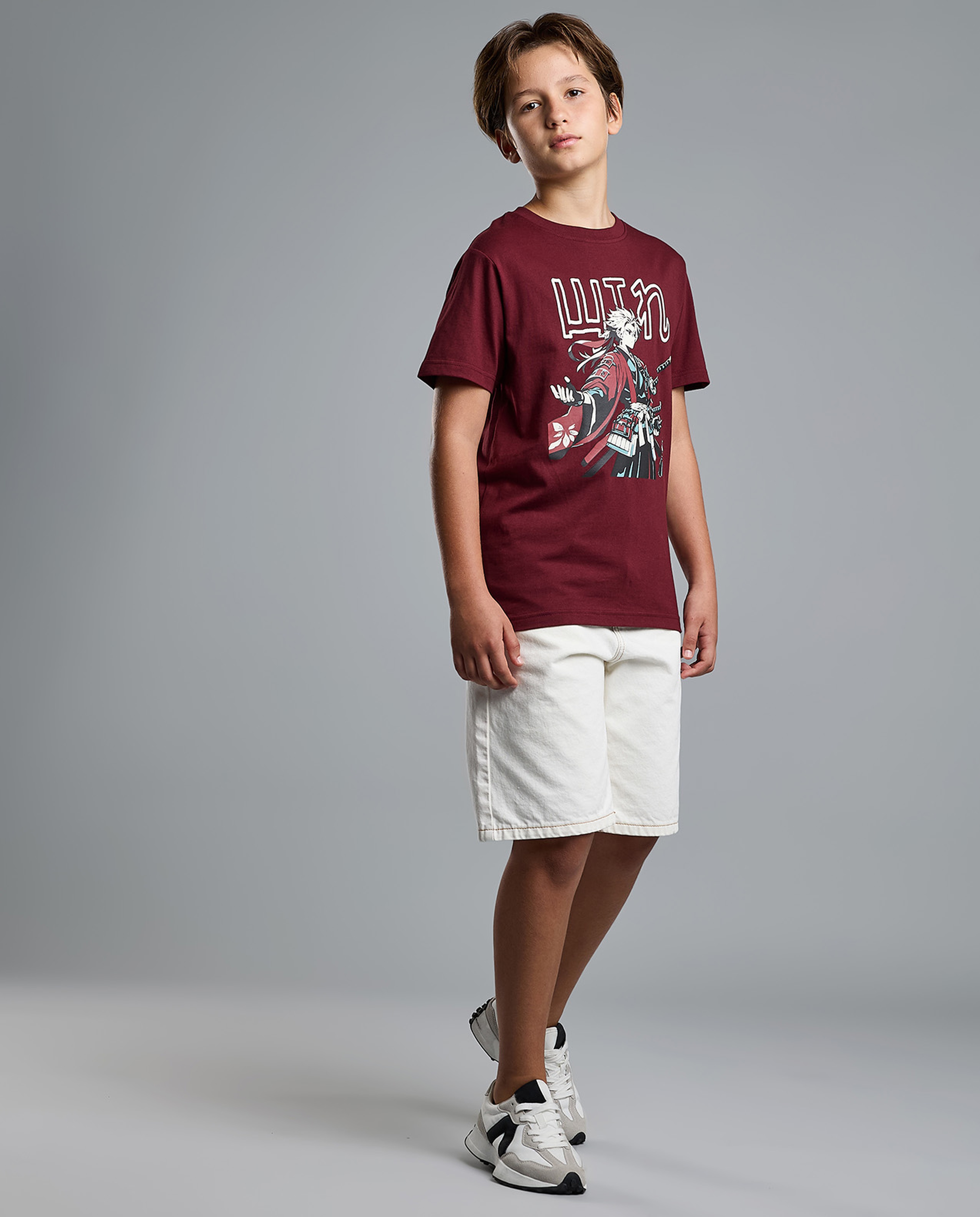 Graphic Print T-Shirt with Crew Neck and Short Sleeves