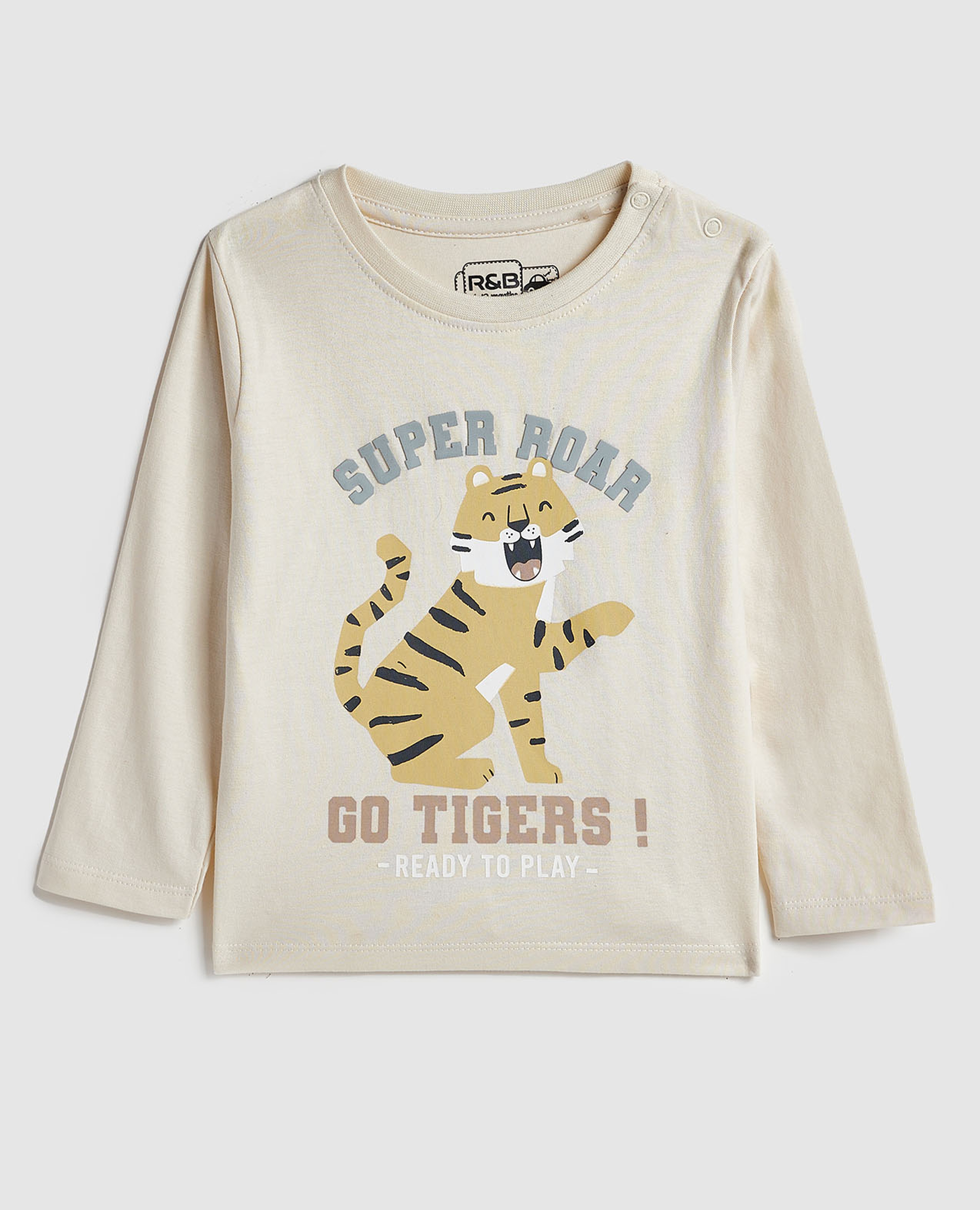 تيشيرت بطبعة بياقة دائرية وأكمام طويلة