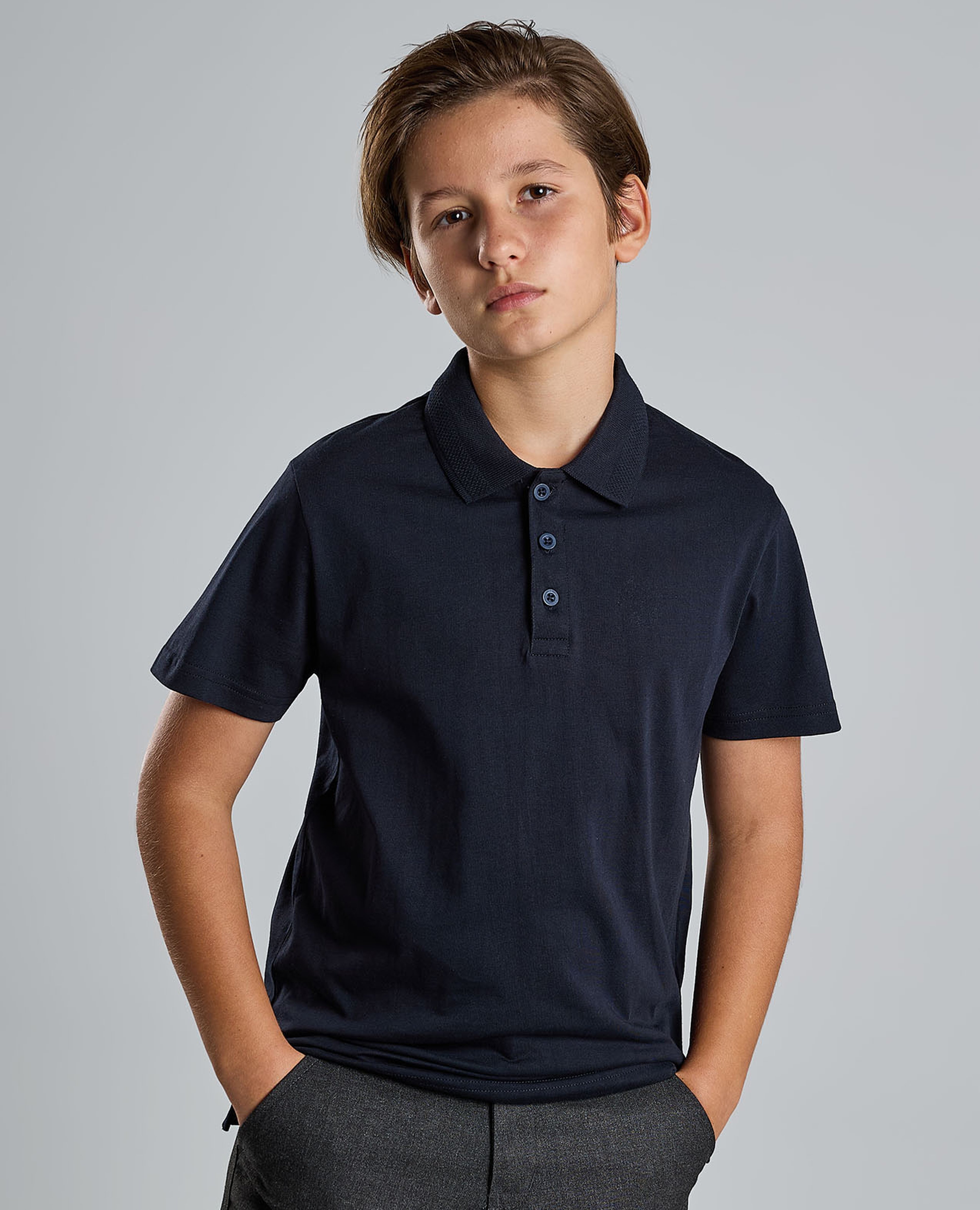 تيشيرت بولو بأكمام قصيرة