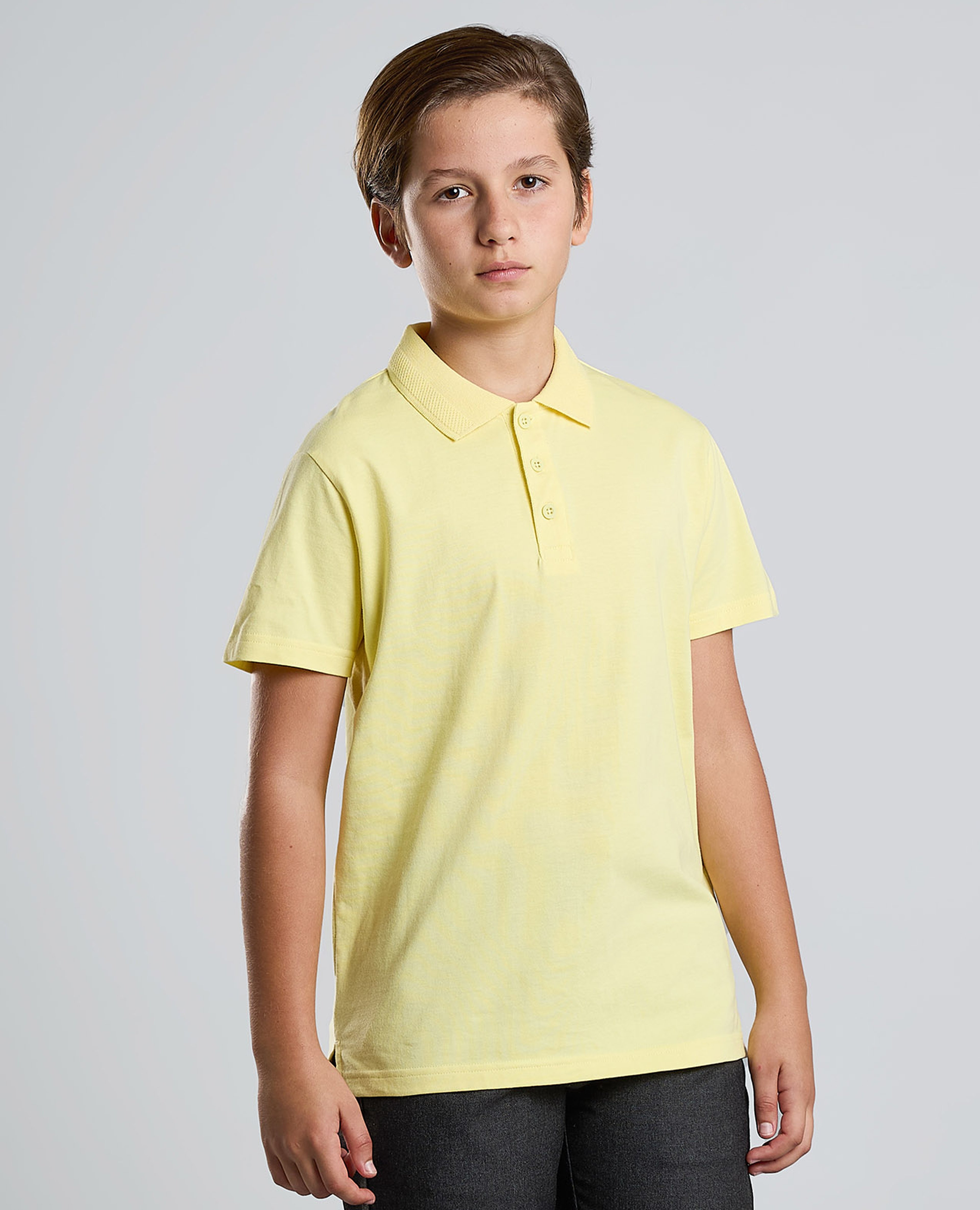 تيشيرت بولو بأكمام قصيرة