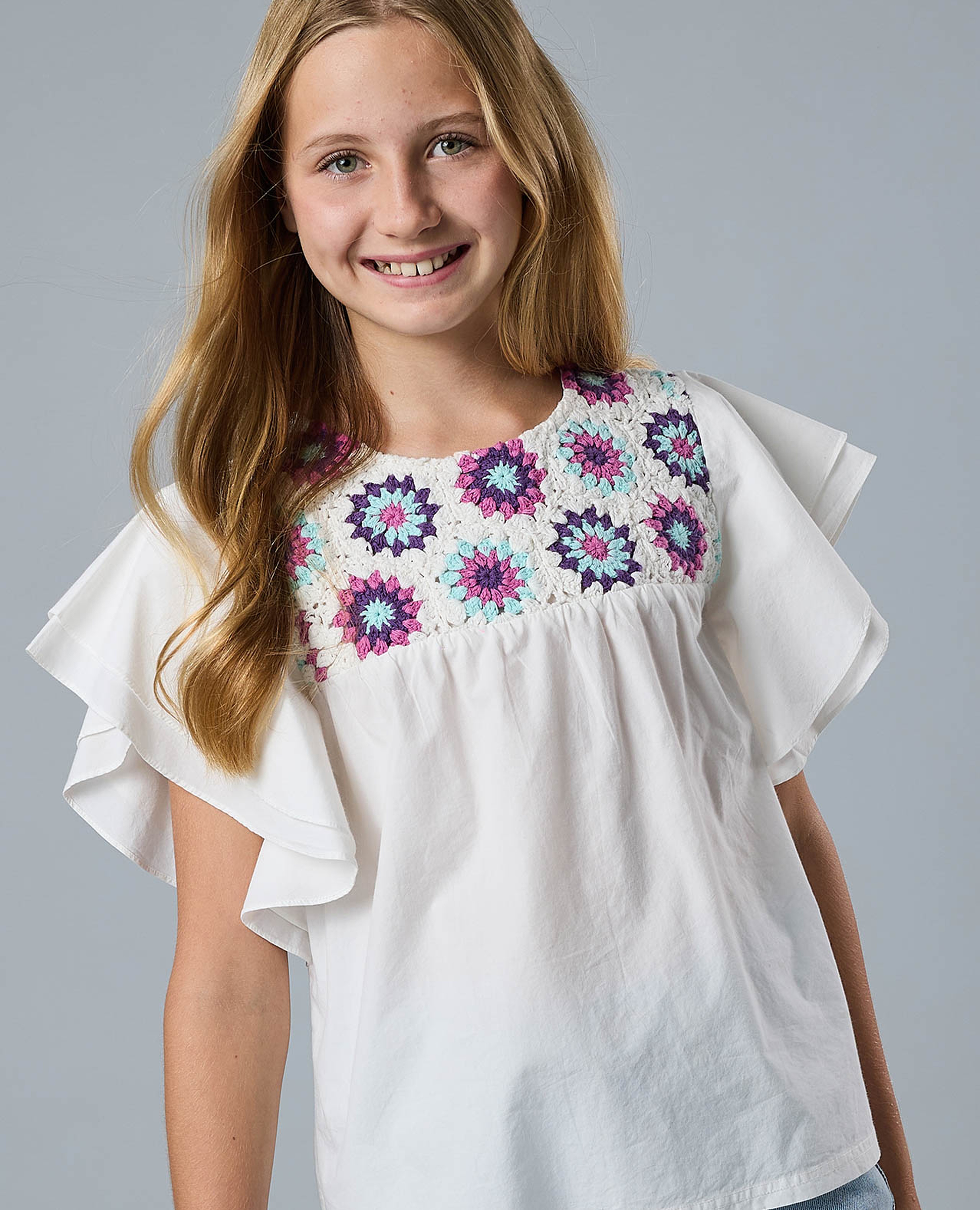 Embroidered Top with Crew Neck and Flutter Sleeves