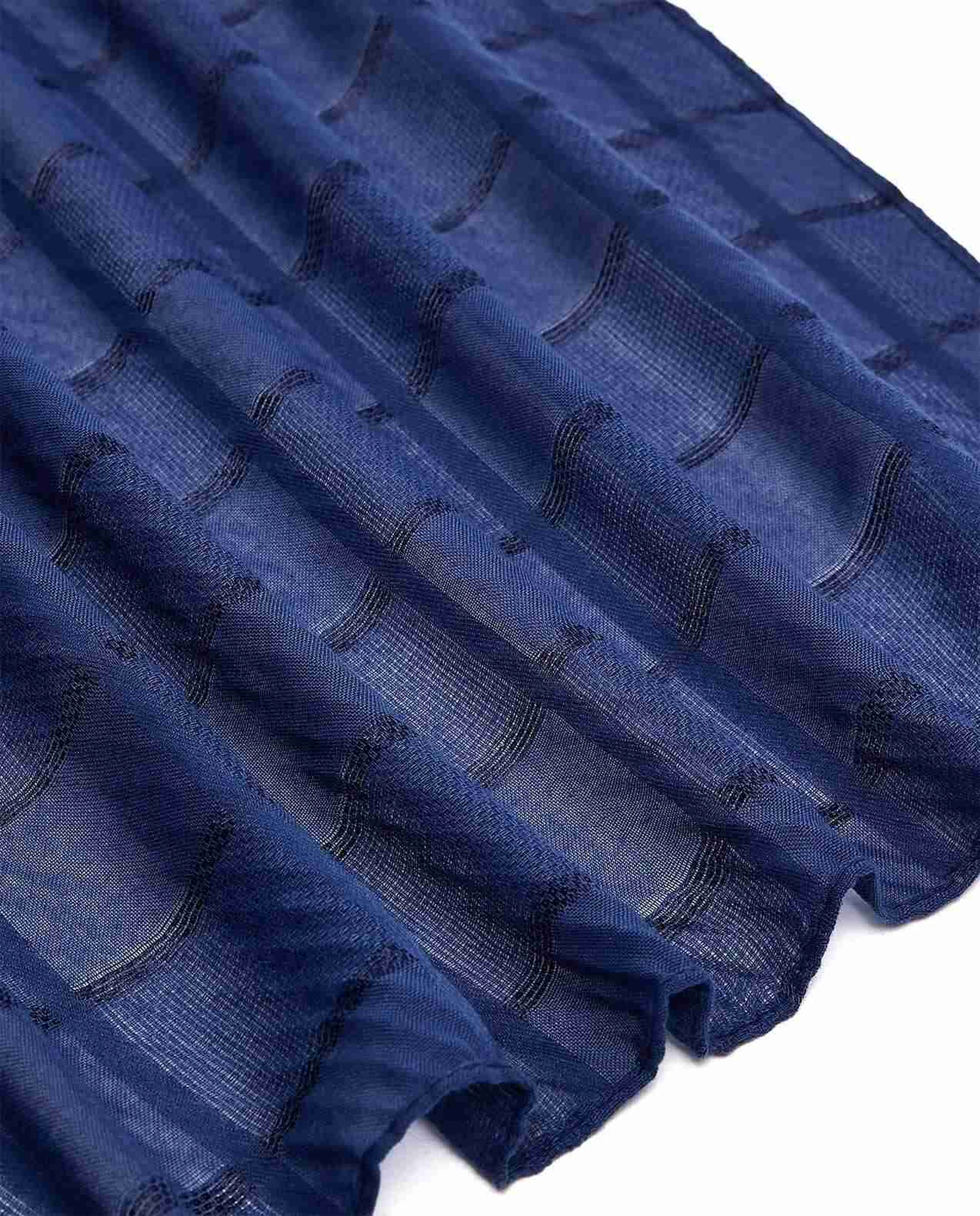 Self Patterned Scarf