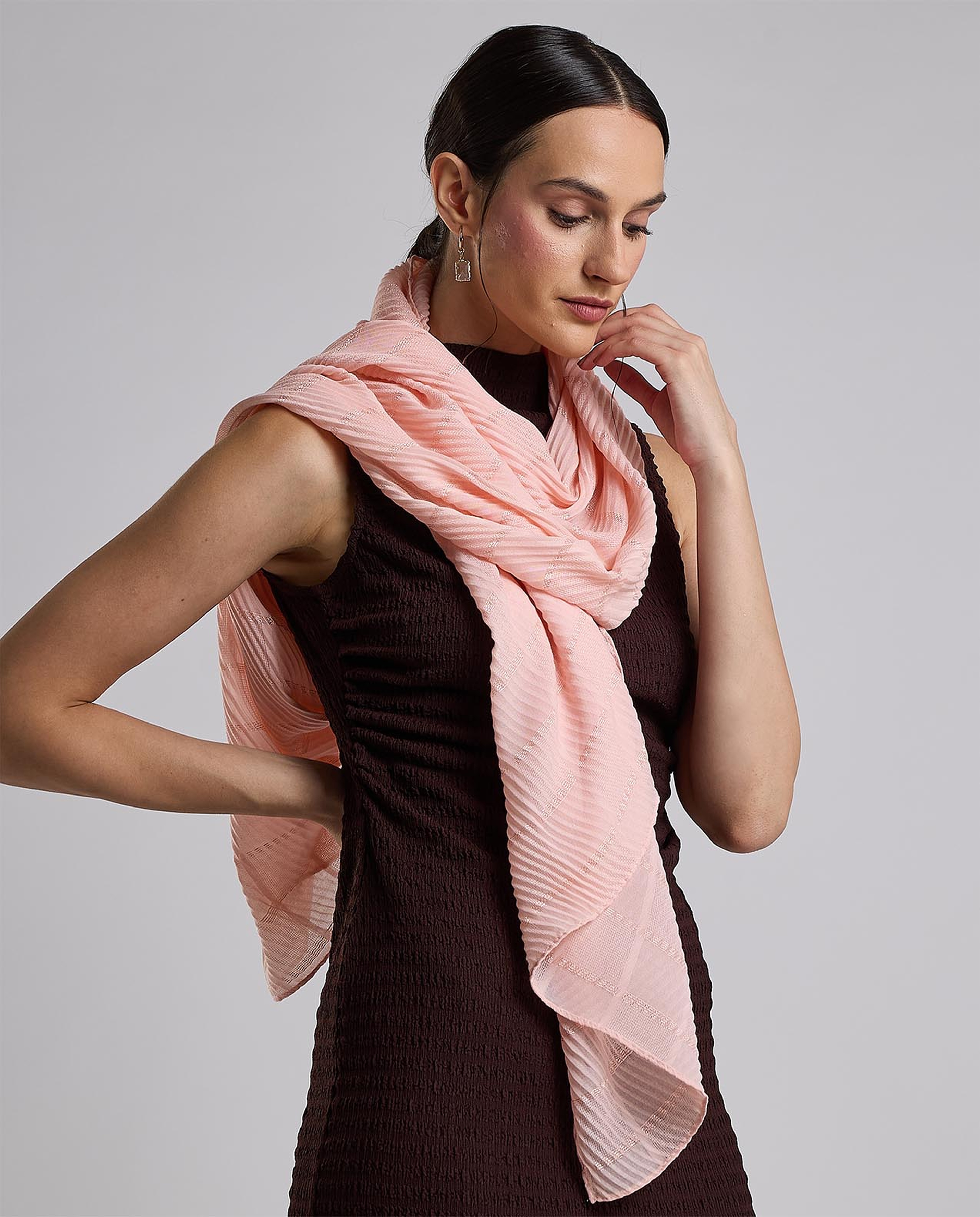 Self Patterned Scarf