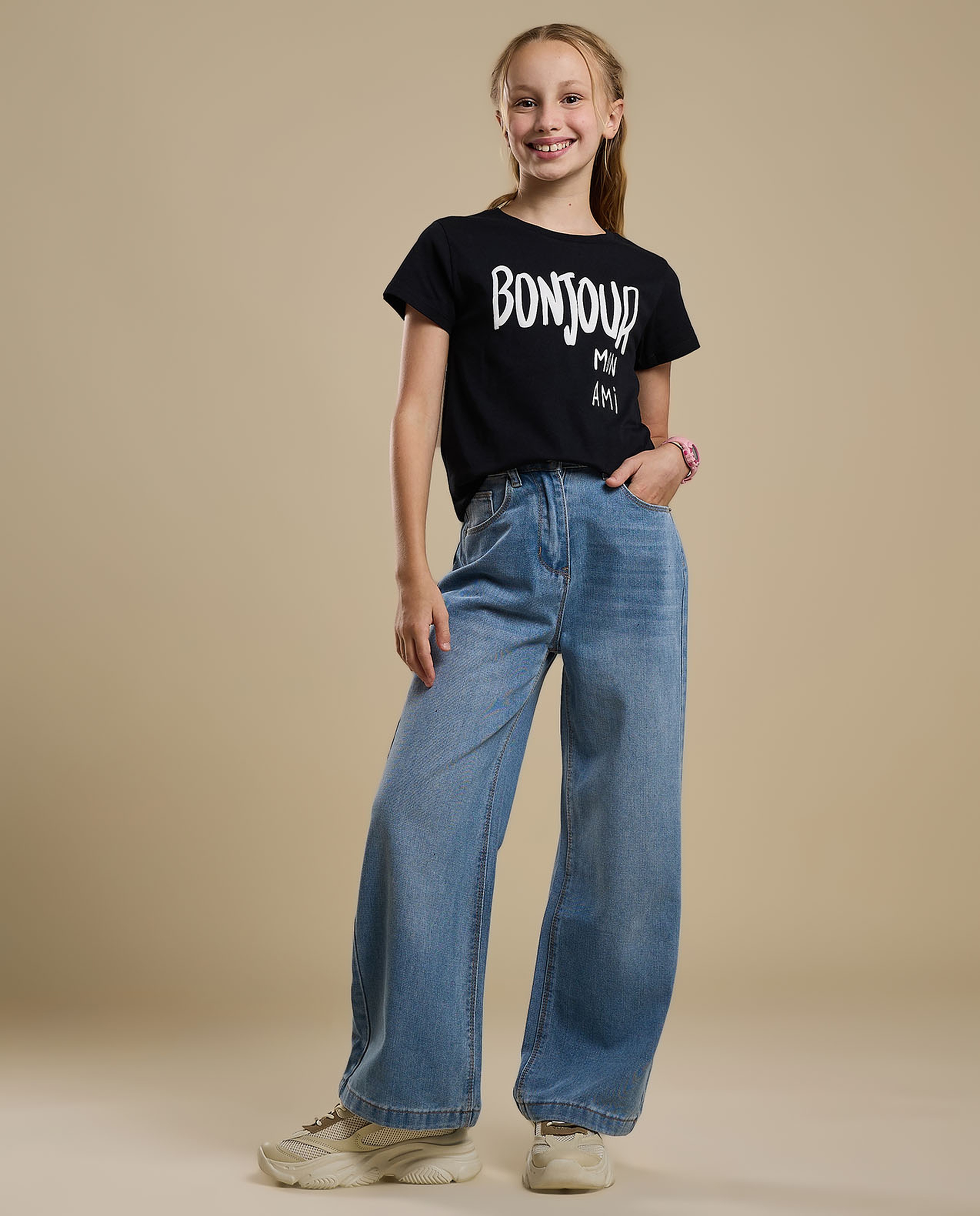 Graphic Print T-Shirt with Crew Neck and Short Sleeves