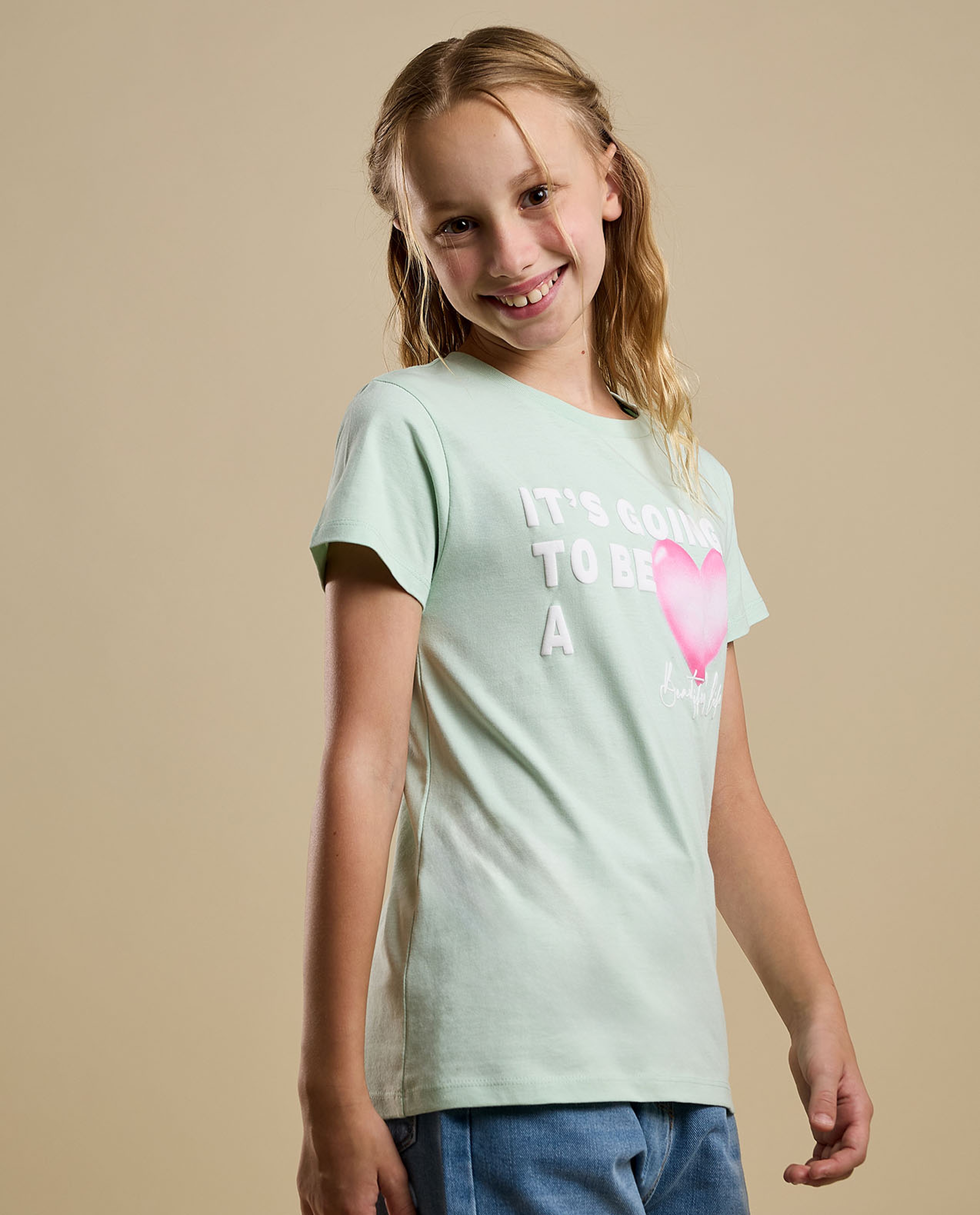 Graphic Print T-Shirt with Crew Neck and Short Sleeves