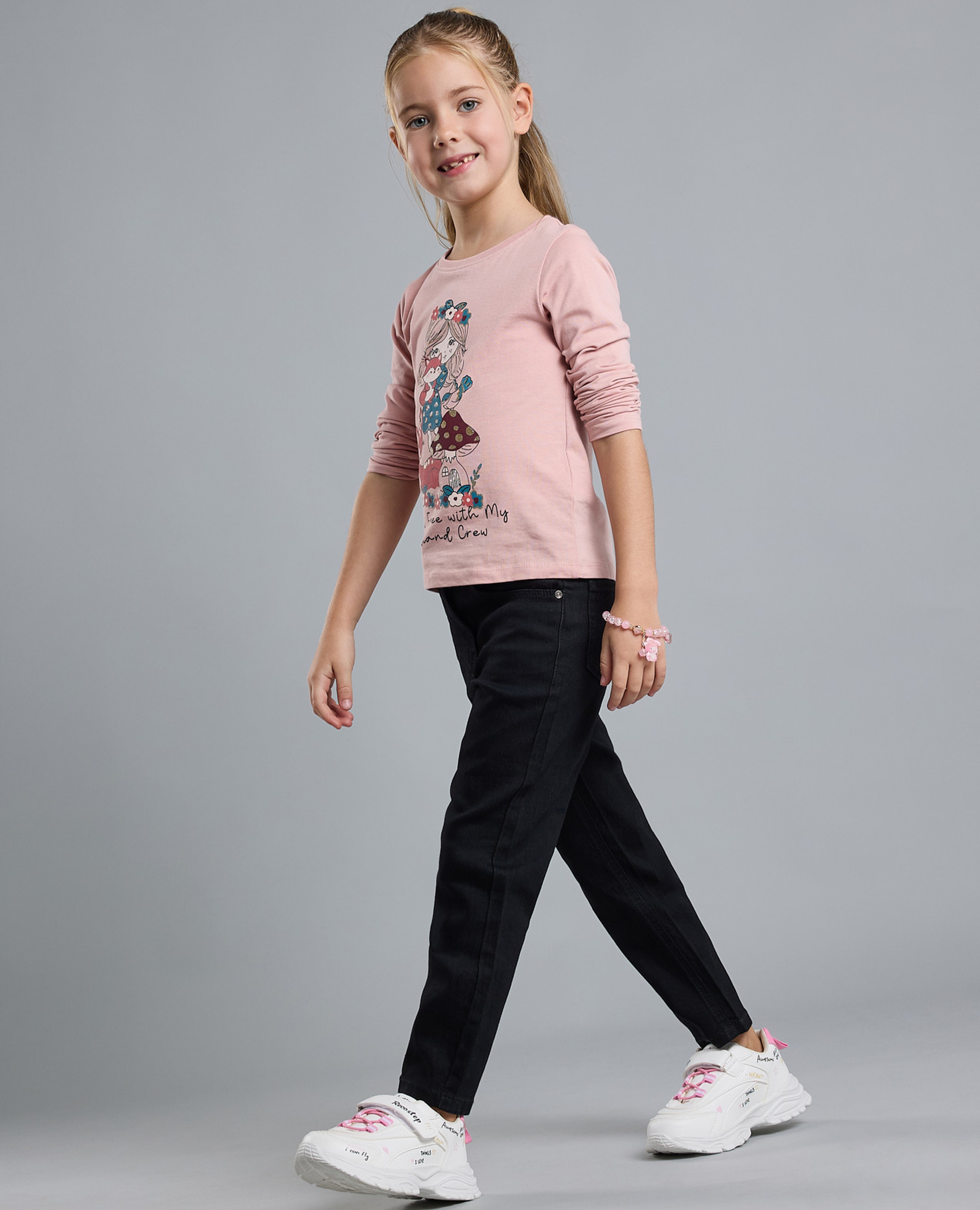 Solid Regular Fit Jeans with Button Closure