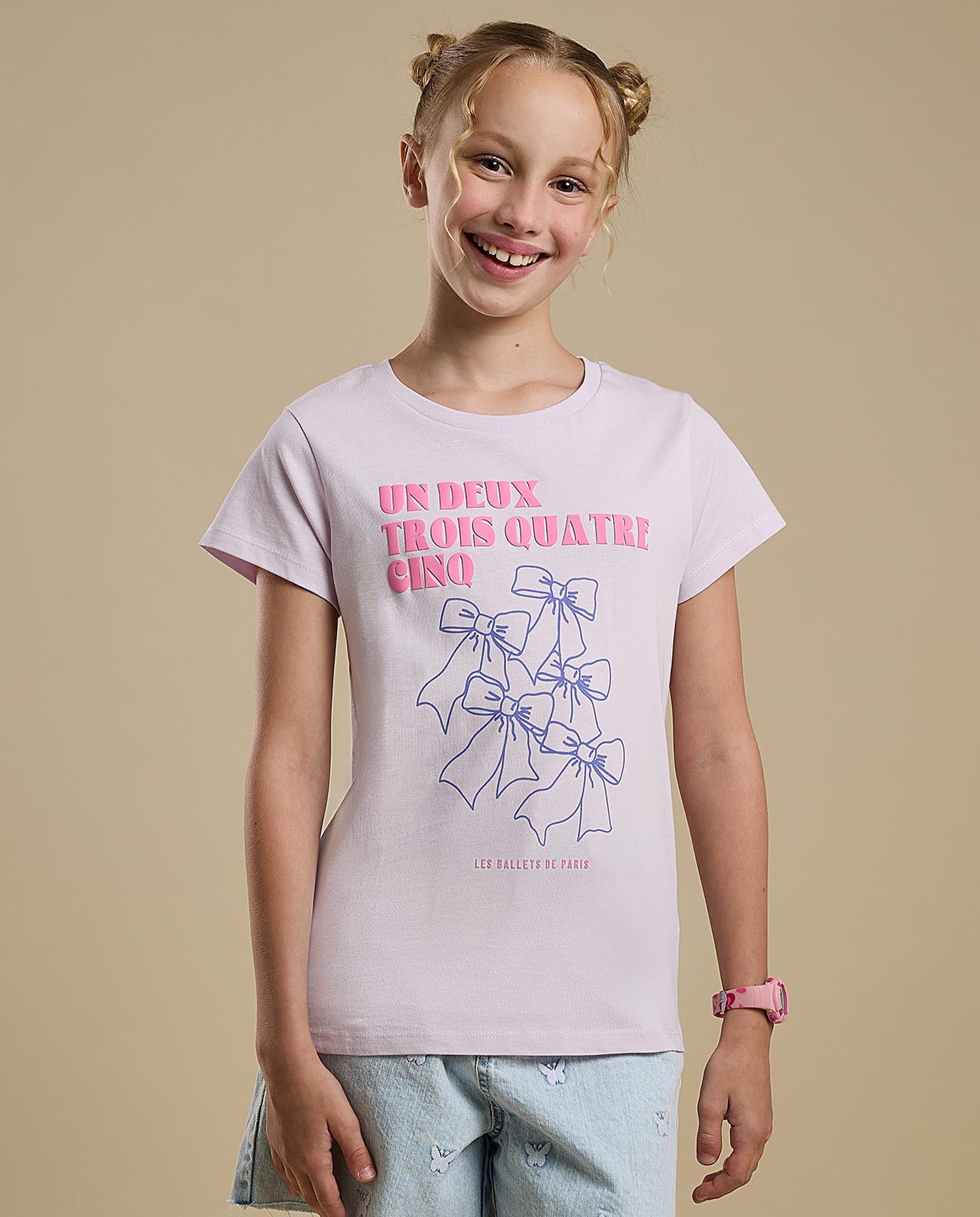 Graphic Print T-Shirt with Crew Neck and Short Sleeves