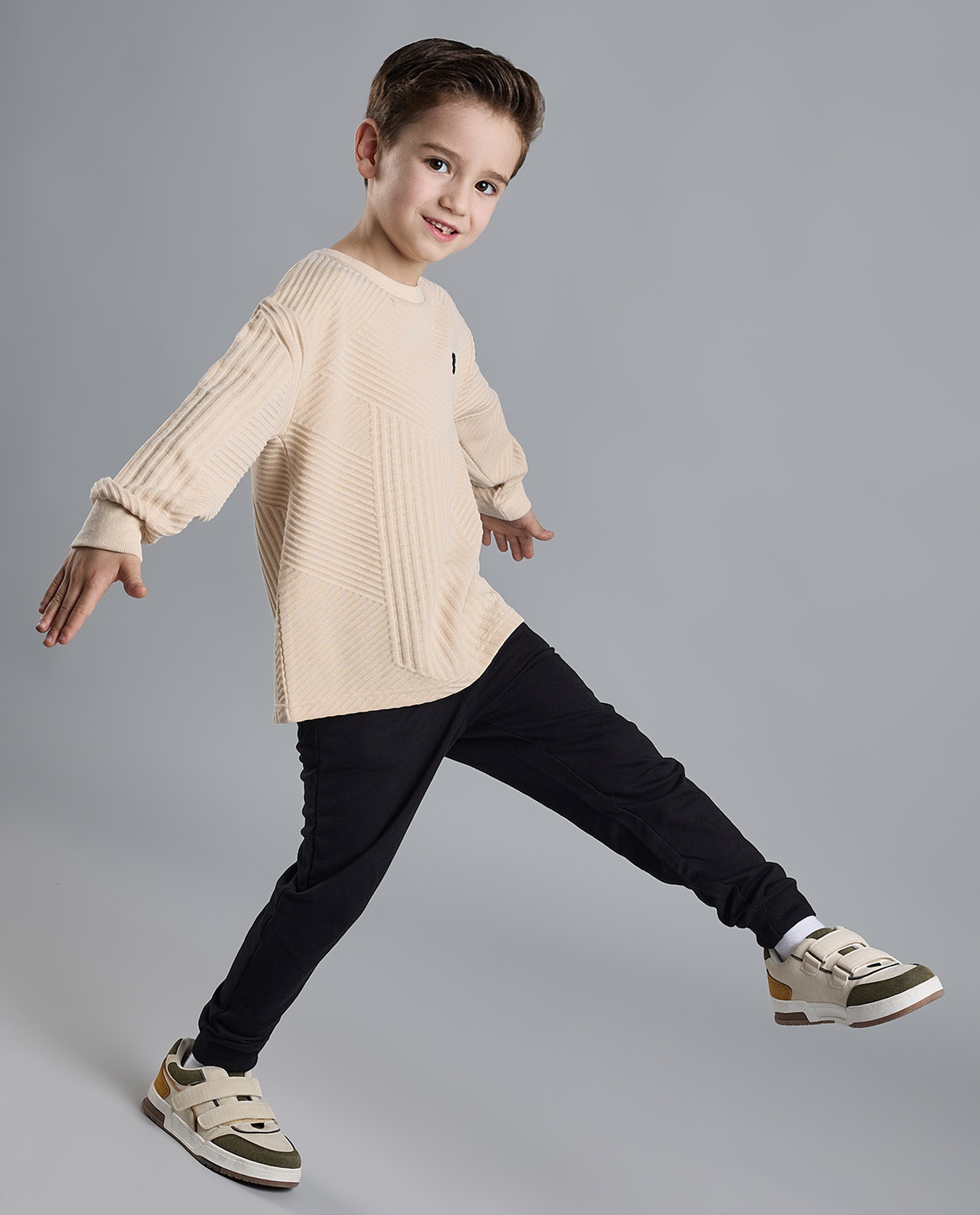 Textured Sweatshirt with Crew Neck and Long Sleeves