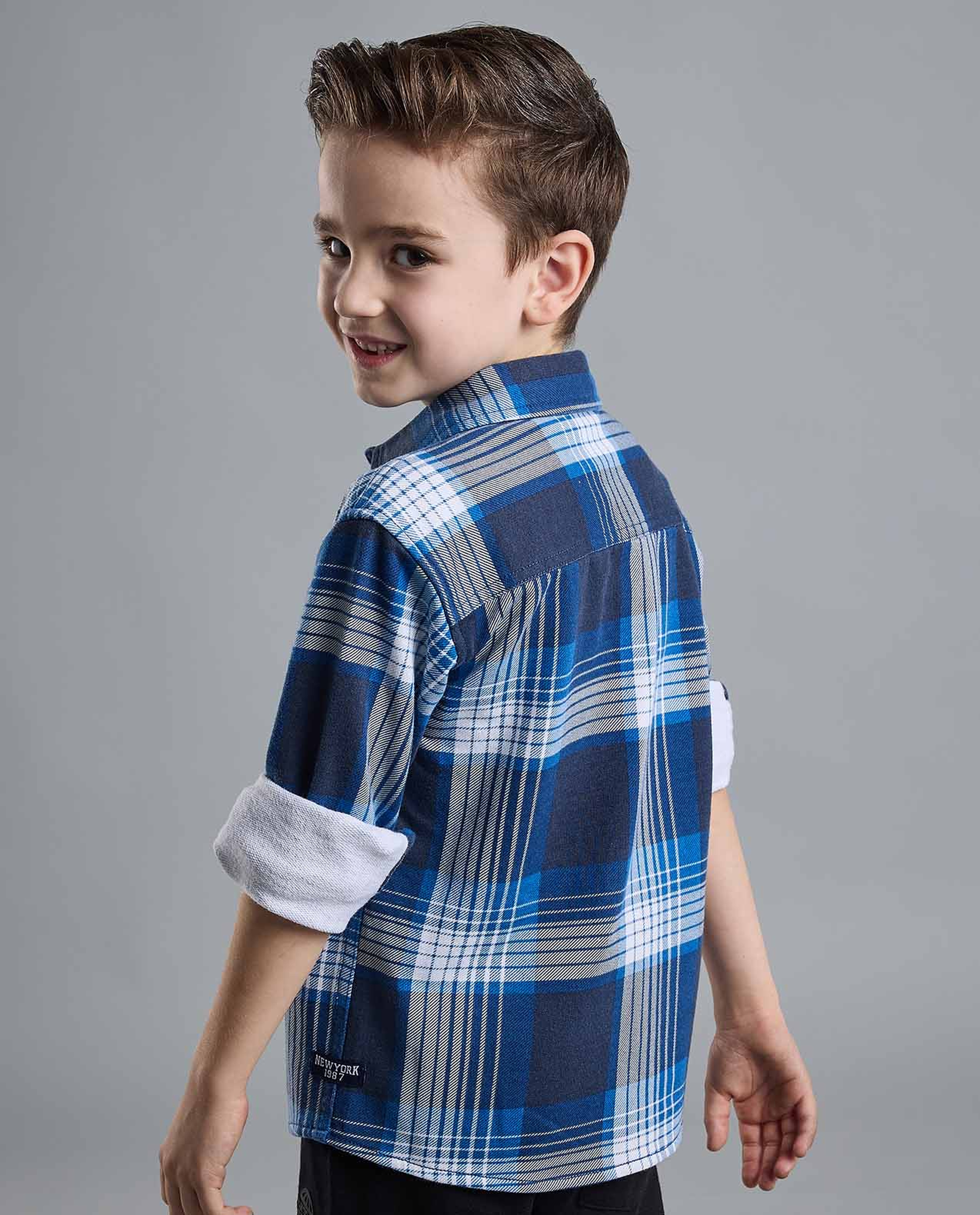 Plaid Shirt with Classic Collar and Long Sleeves