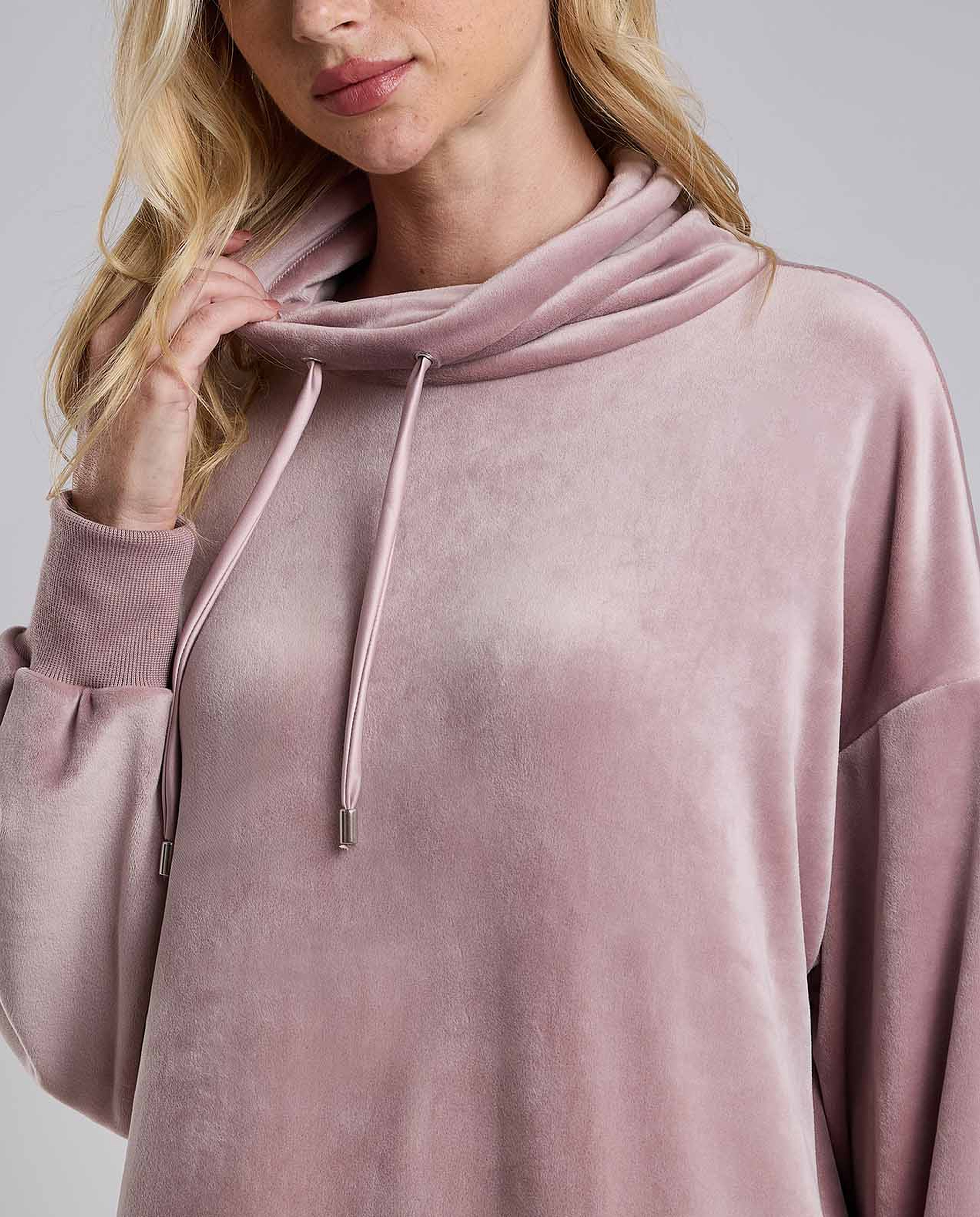 Solid Hooded Nightdress with Long Sleeves