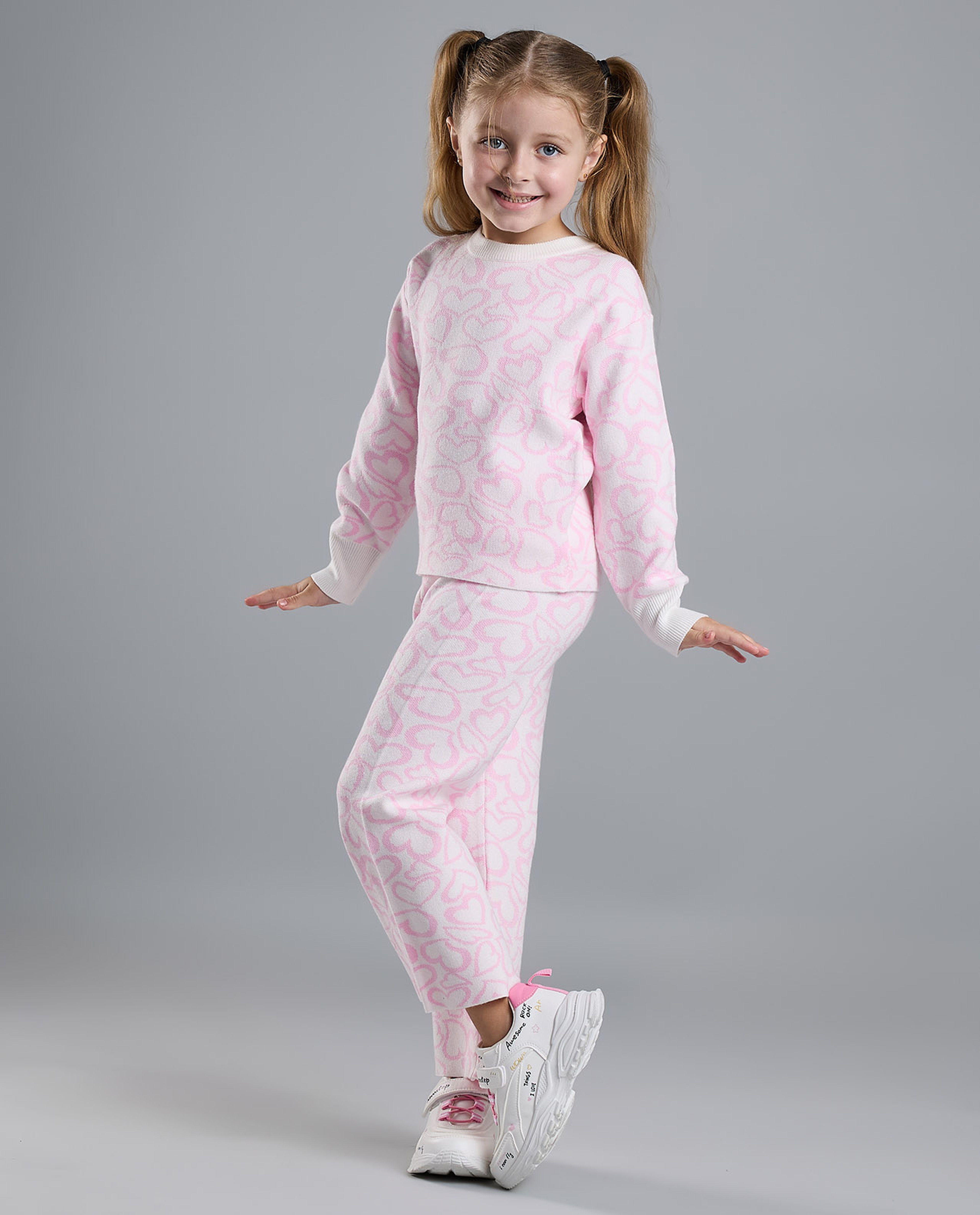 Heart Patterned Clothing Set