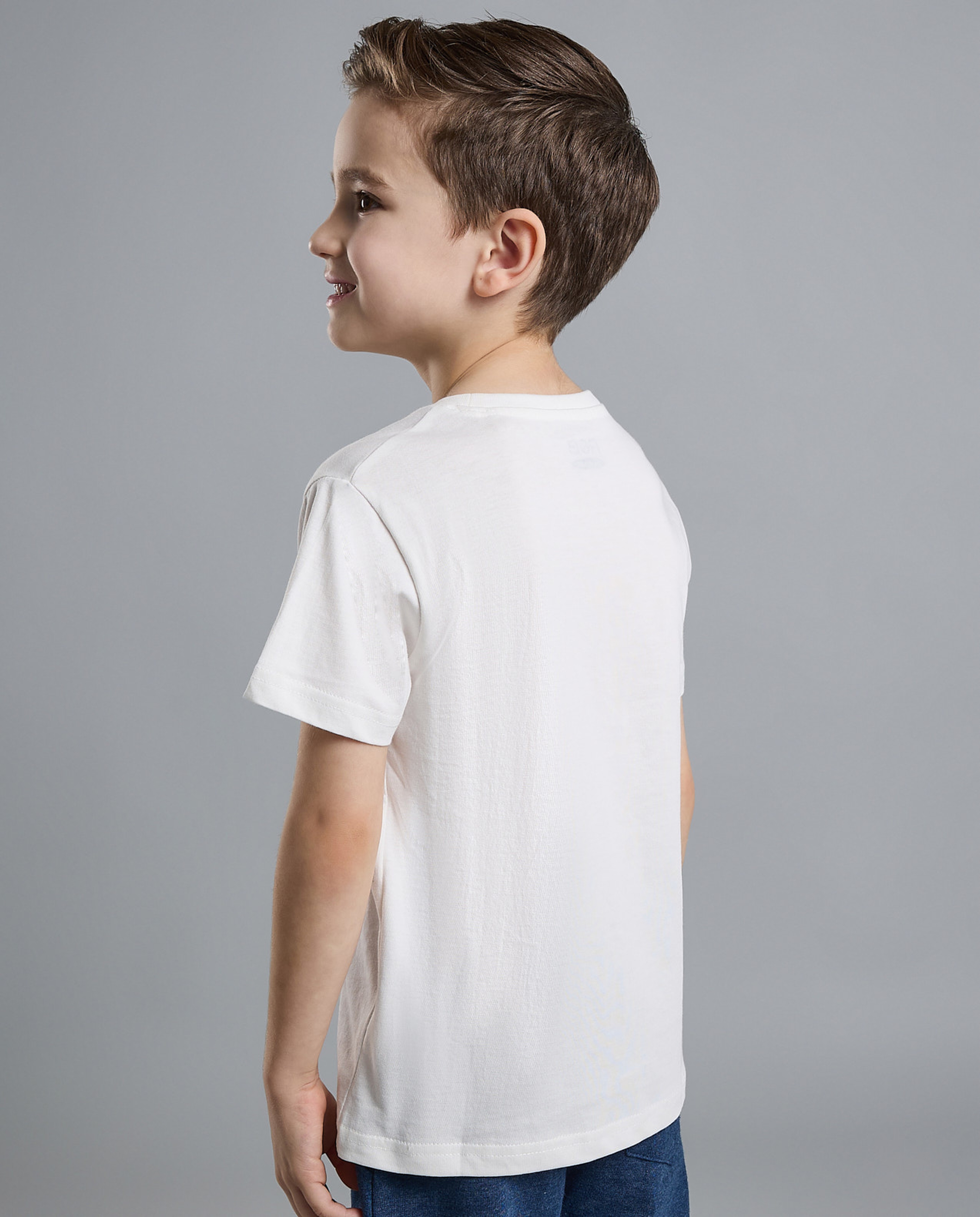 Graphic Print T-Shirt with Crew Neck and Short Sleeves