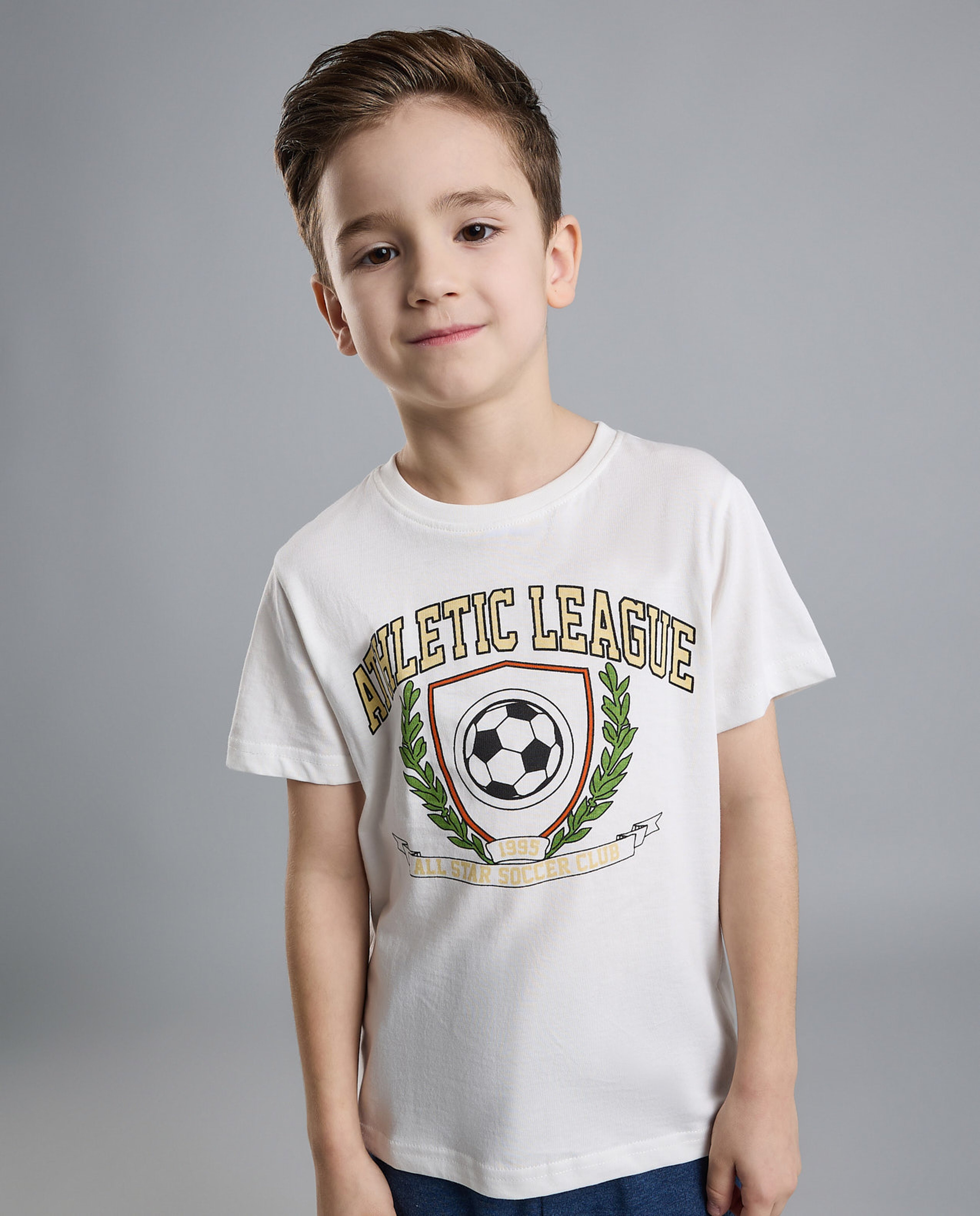 Graphic Print T-Shirt with Crew Neck and Short Sleeves