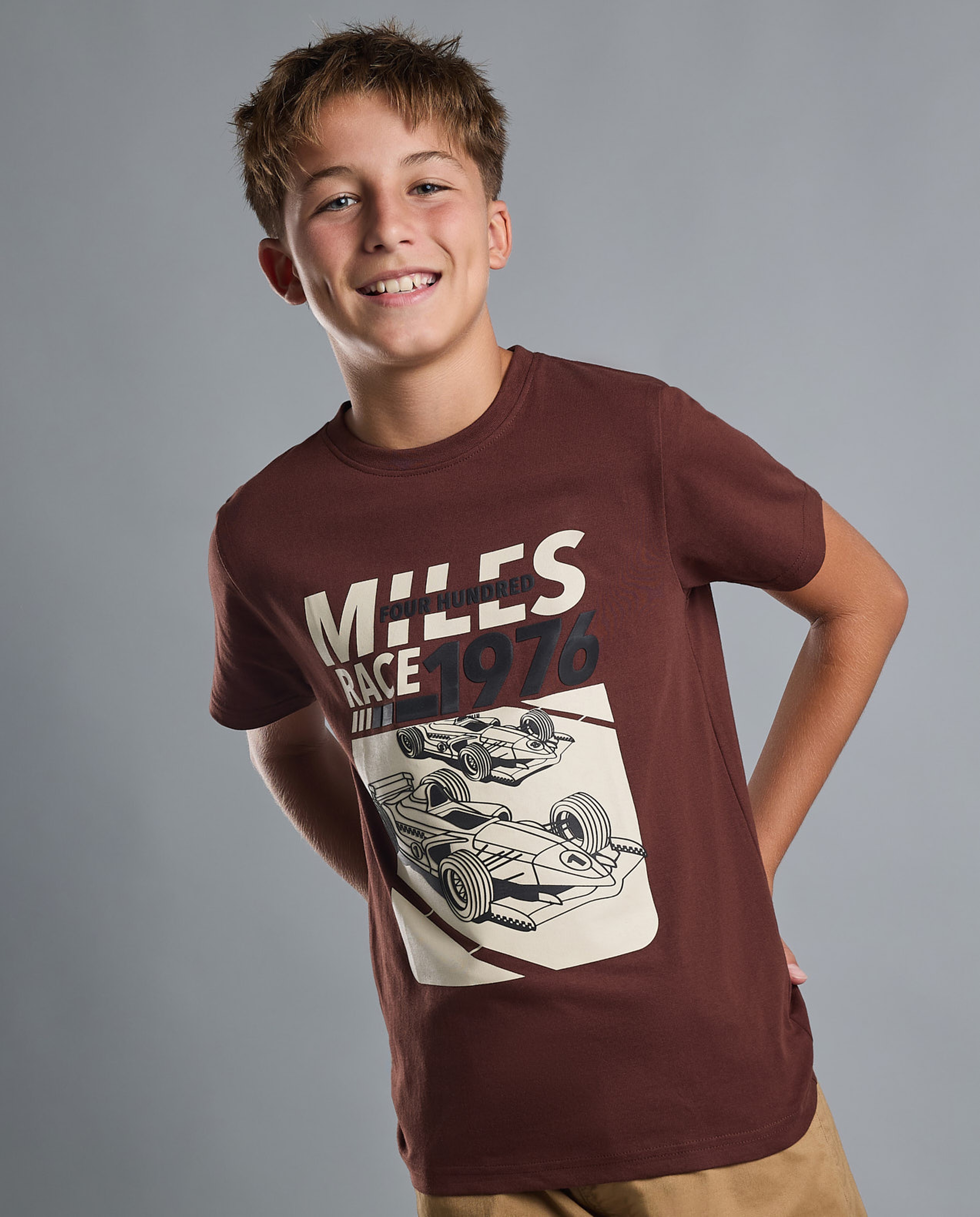 Graphic Print T-Shirt with Crew Neck and Short Sleeves